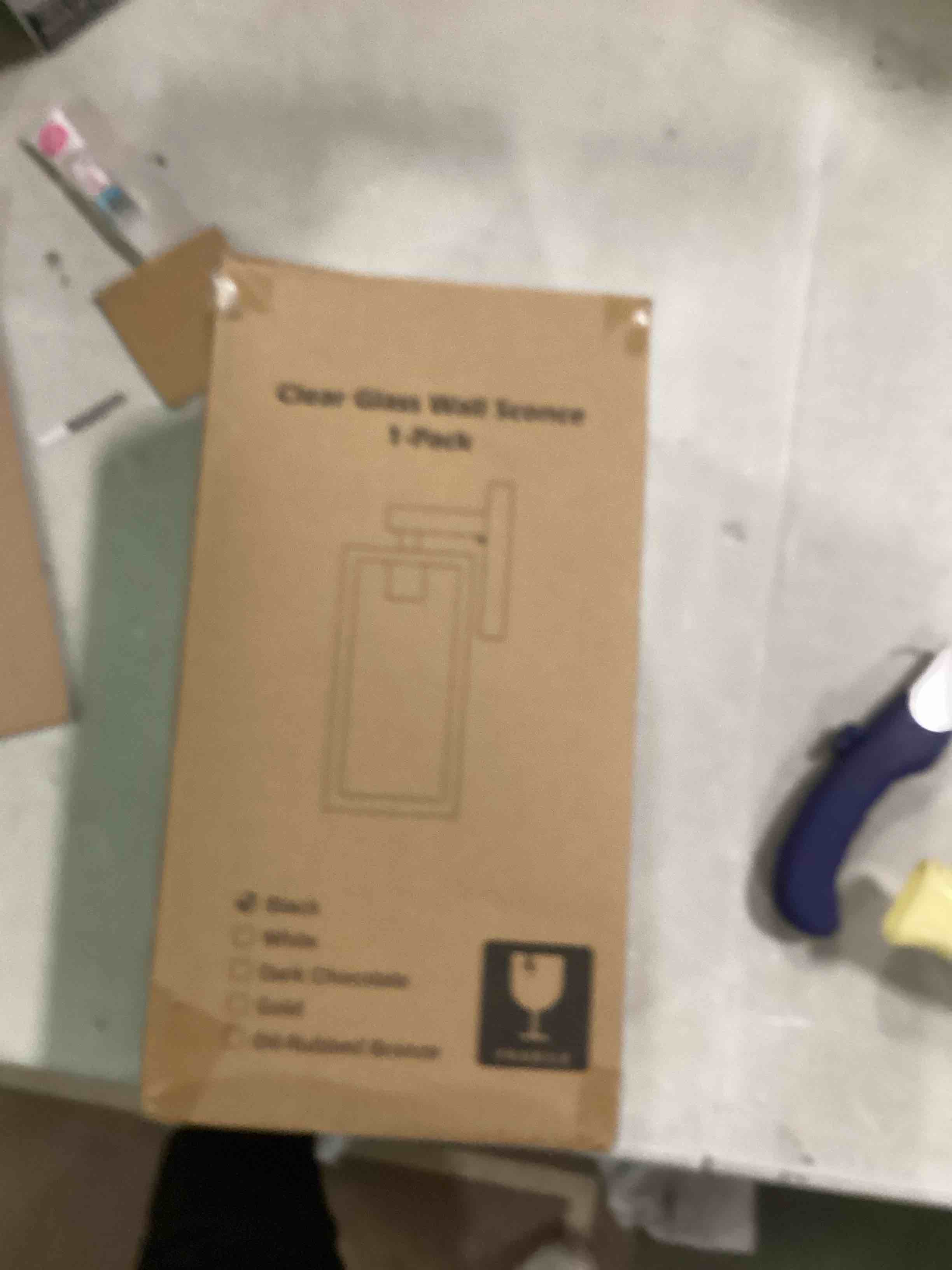 https://s3.amazonaws.com/lotting-images-prod/bidfta/BLU5713404_1714484464285.jpeg