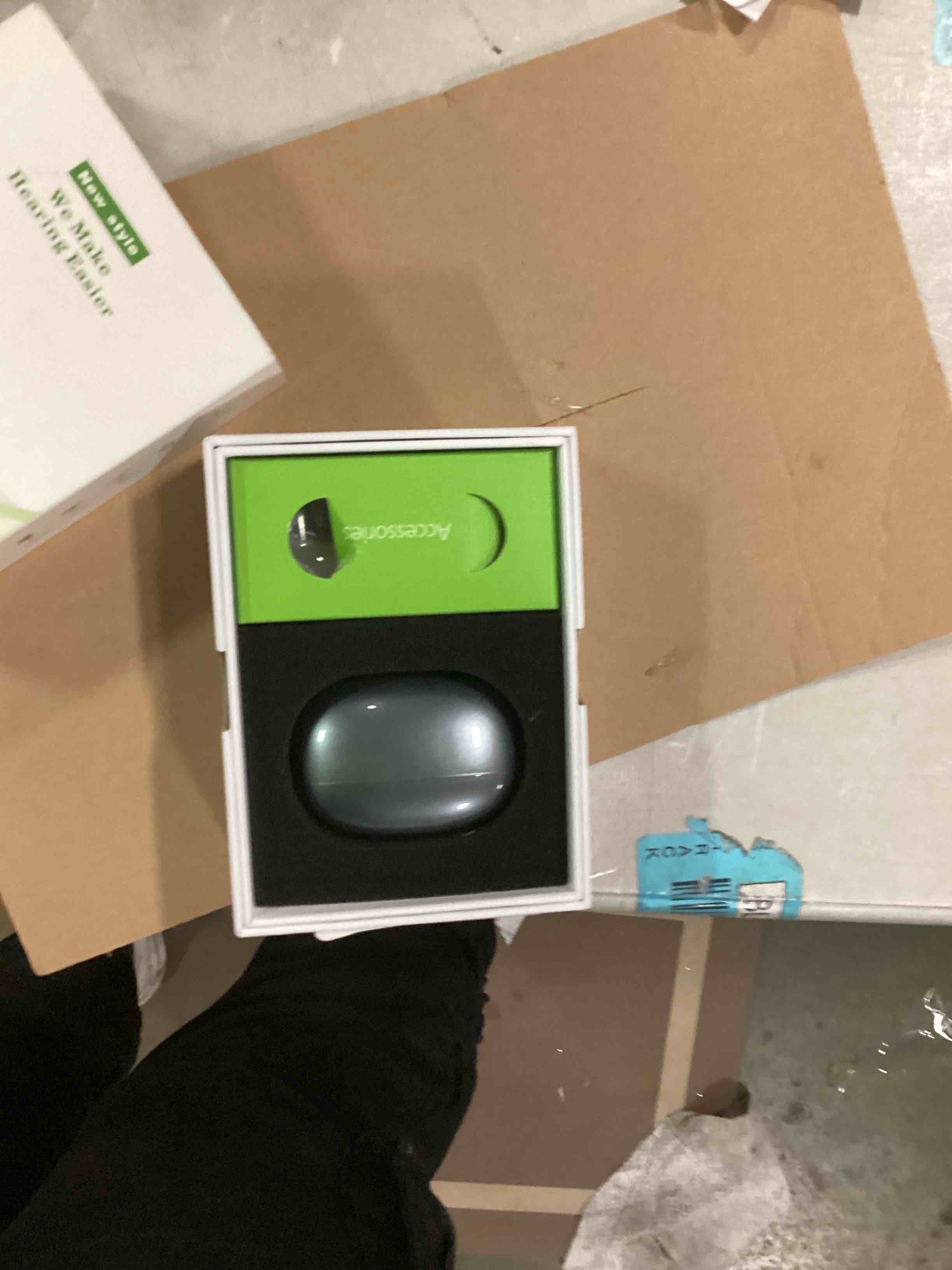 https://s3.amazonaws.com/lotting-images-prod/bidfta/BLU5713413_1714485108681.jpeg