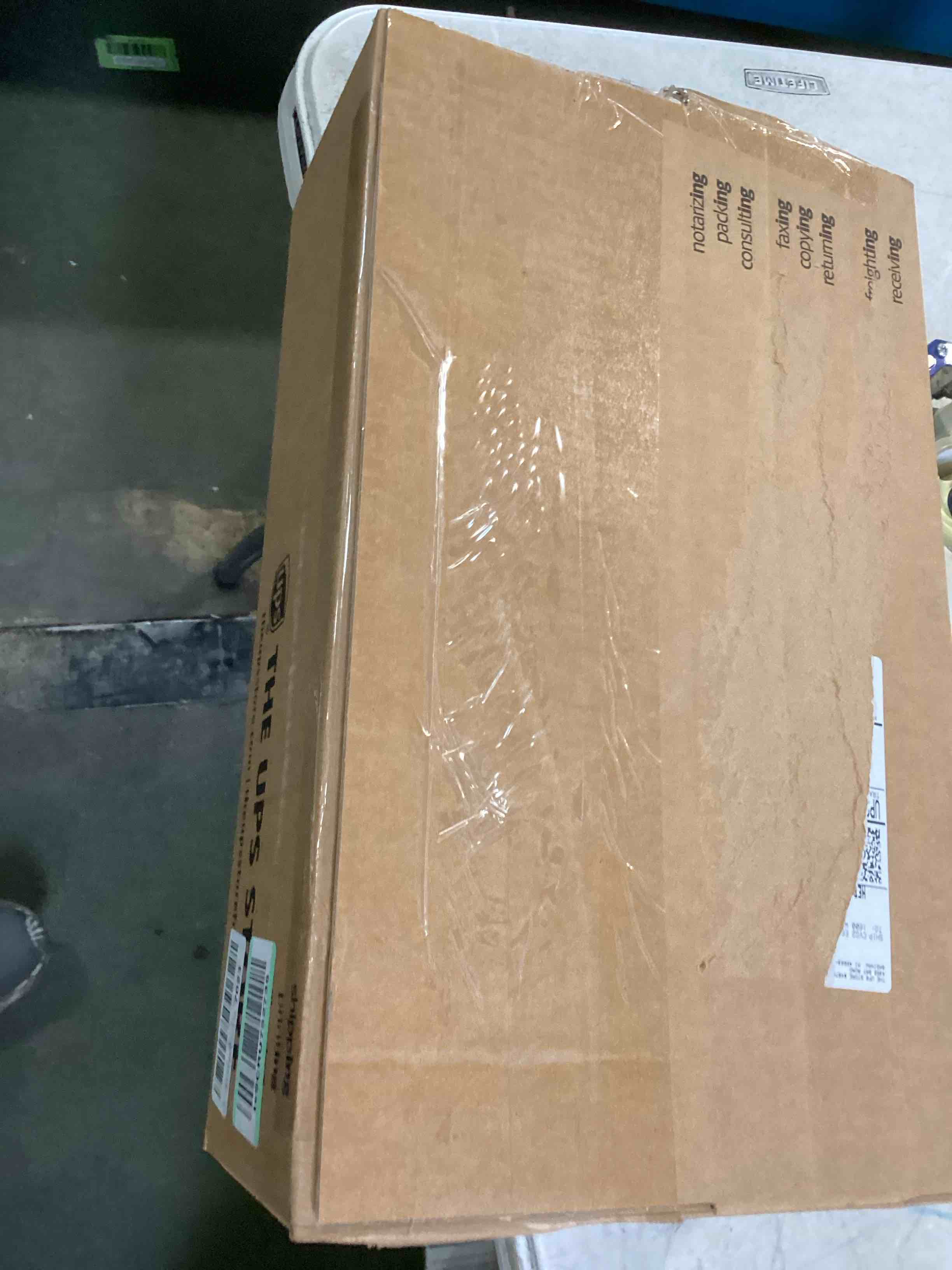 https://s3.amazonaws.com/lotting-images-prod/bidfta/BLU5714118_1714235778904.jpeg
