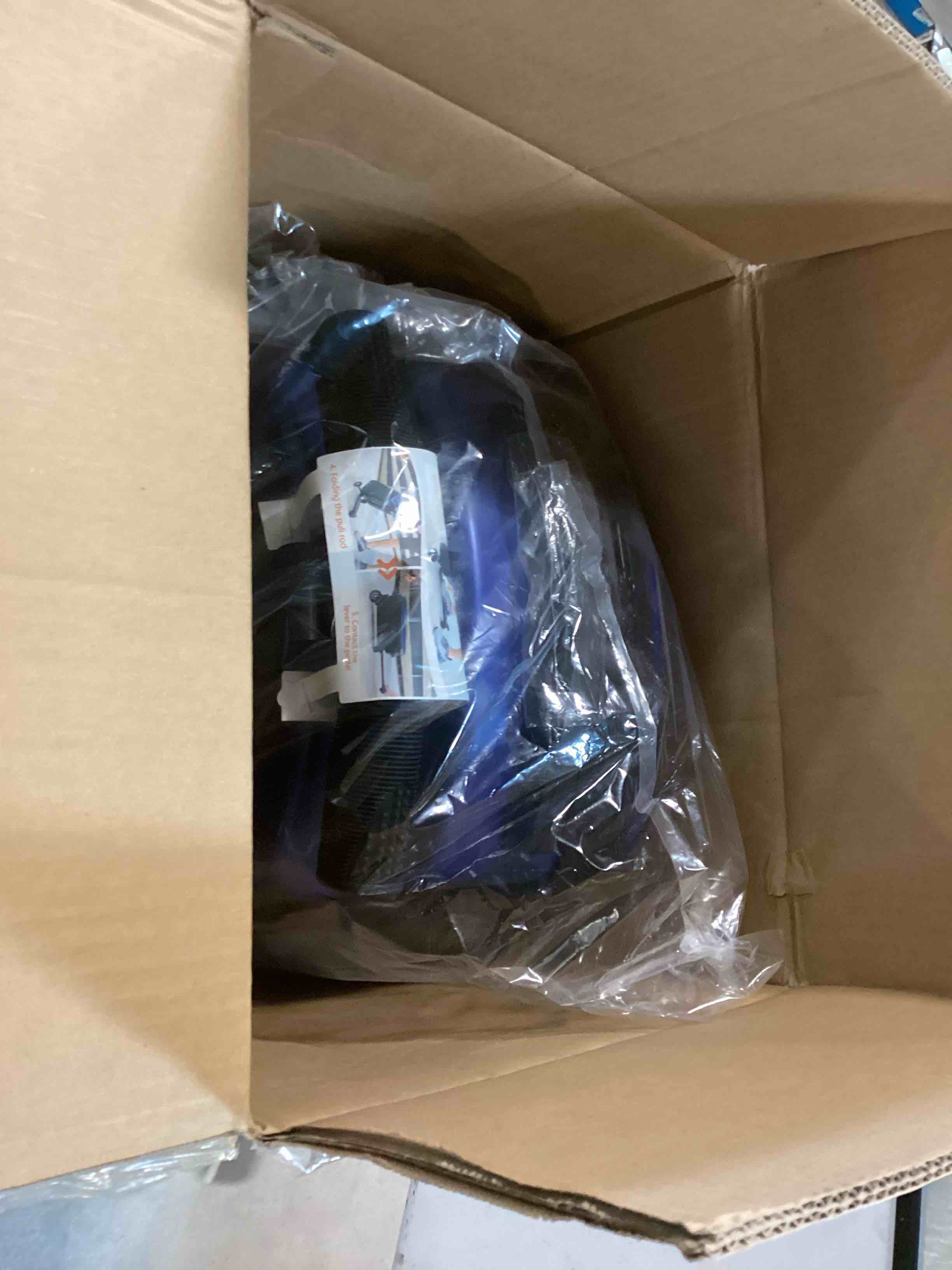 https://s3.amazonaws.com/lotting-images-prod/bidfta/BLU5714182_1714394569835.jpeg