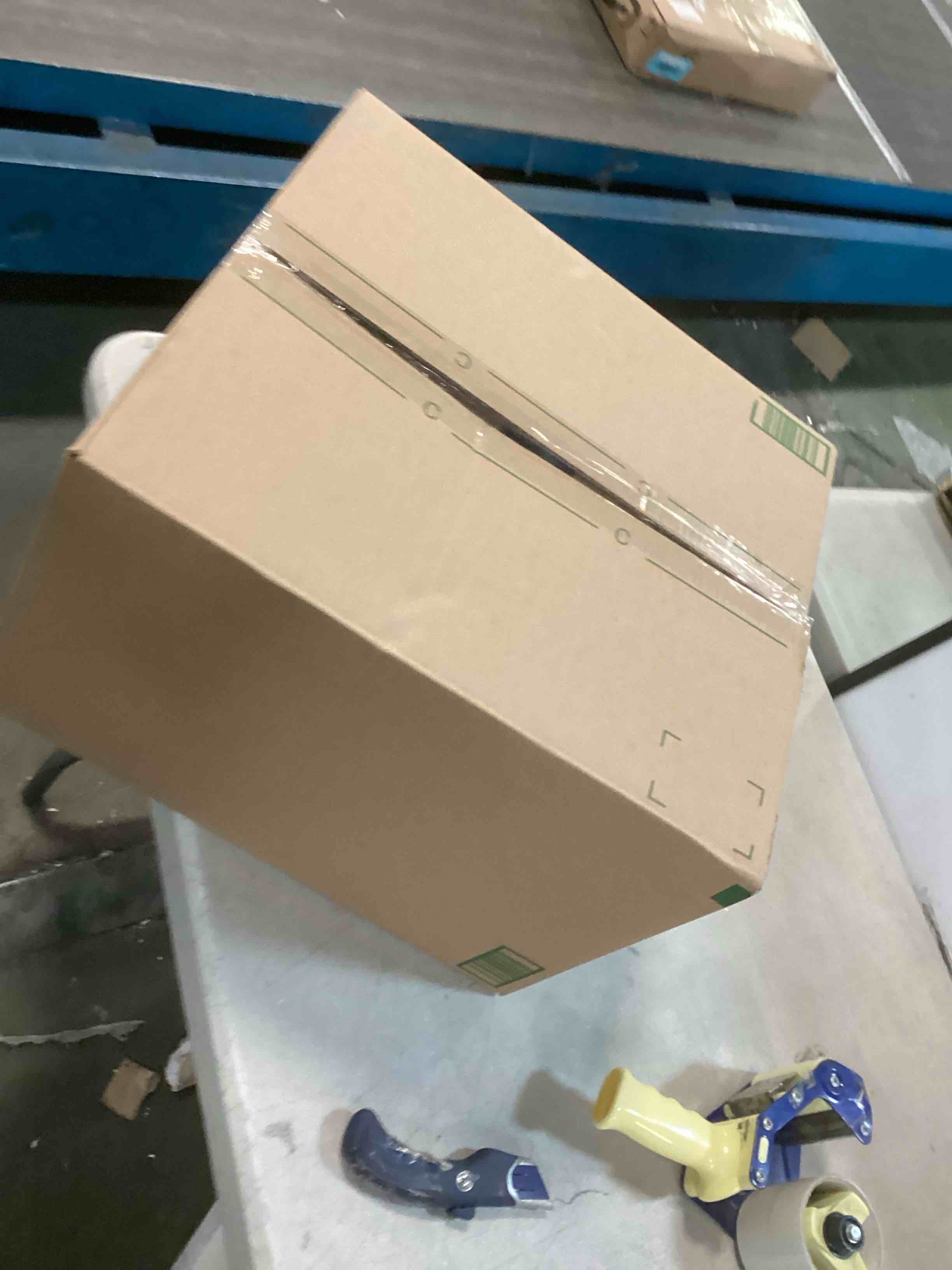 https://s3.amazonaws.com/lotting-images-prod/bidfta/BLU5714311_1714406905604.jpeg