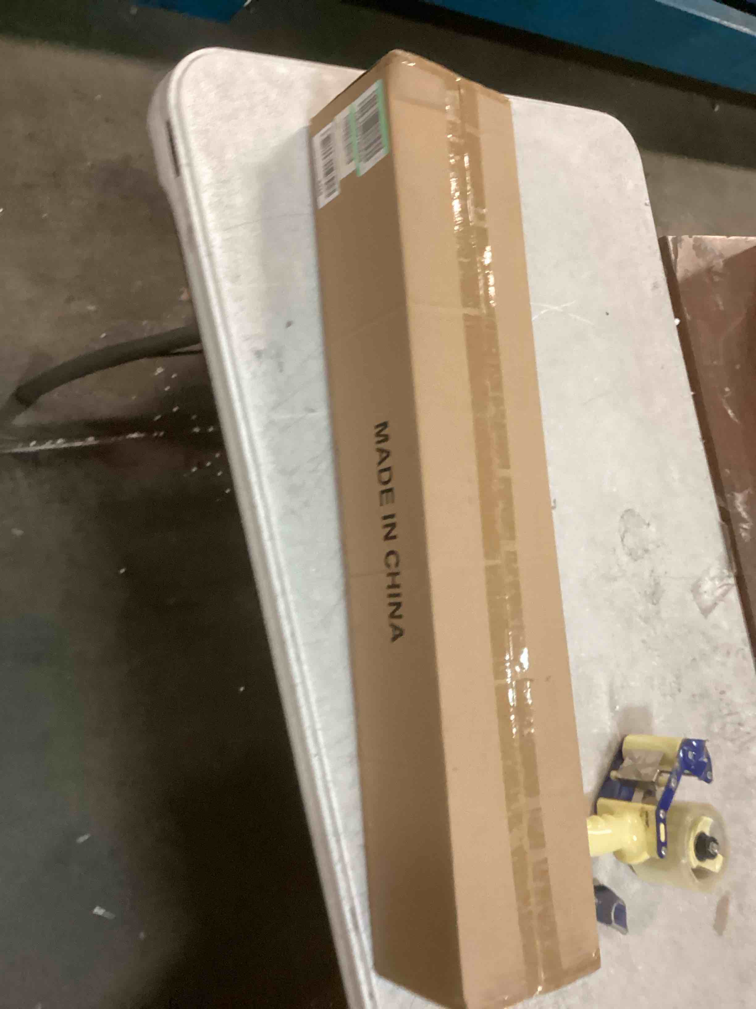 https://s3.amazonaws.com/lotting-images-prod/bidfta/BLU5714779_1714568781580.jpeg