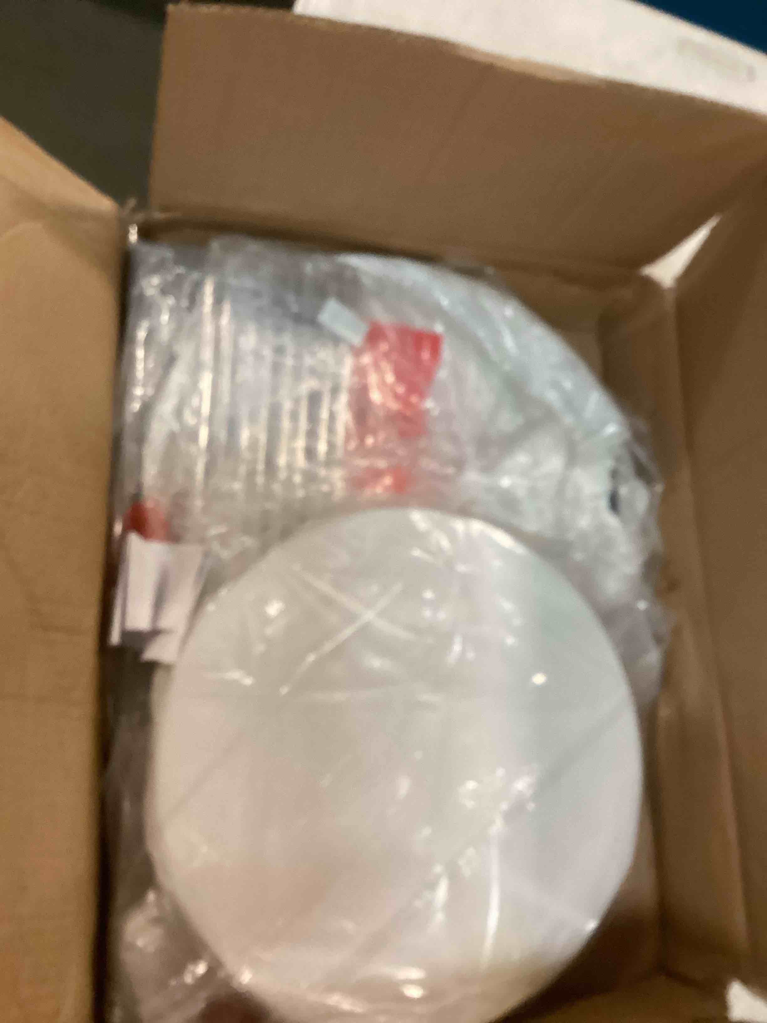 https://s3.amazonaws.com/lotting-images-prod/bidfta/BLU5714781_1714568962316.jpeg