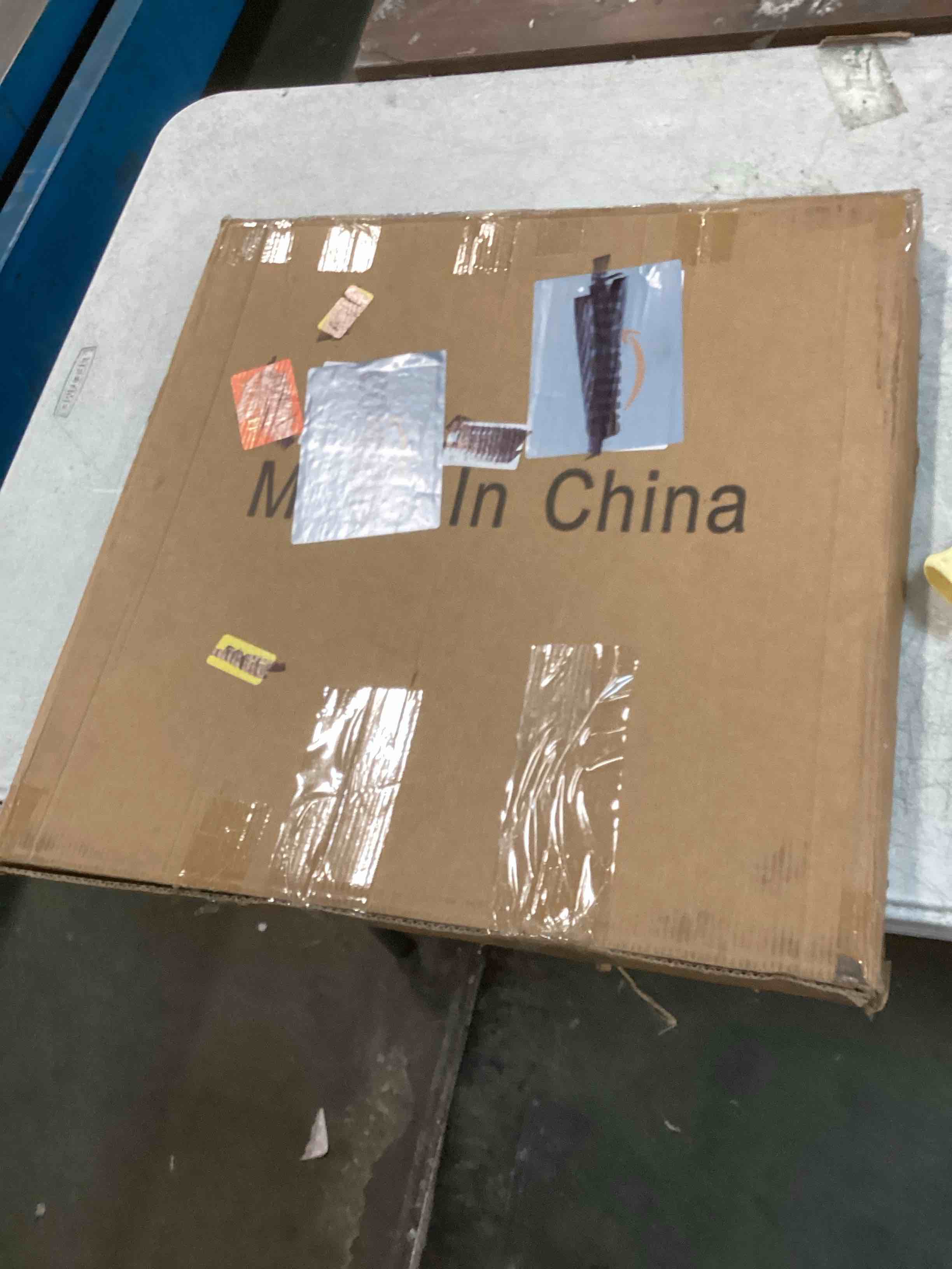 https://s3.amazonaws.com/lotting-images-prod/bidfta/BLU5714880_1714579311605.jpeg