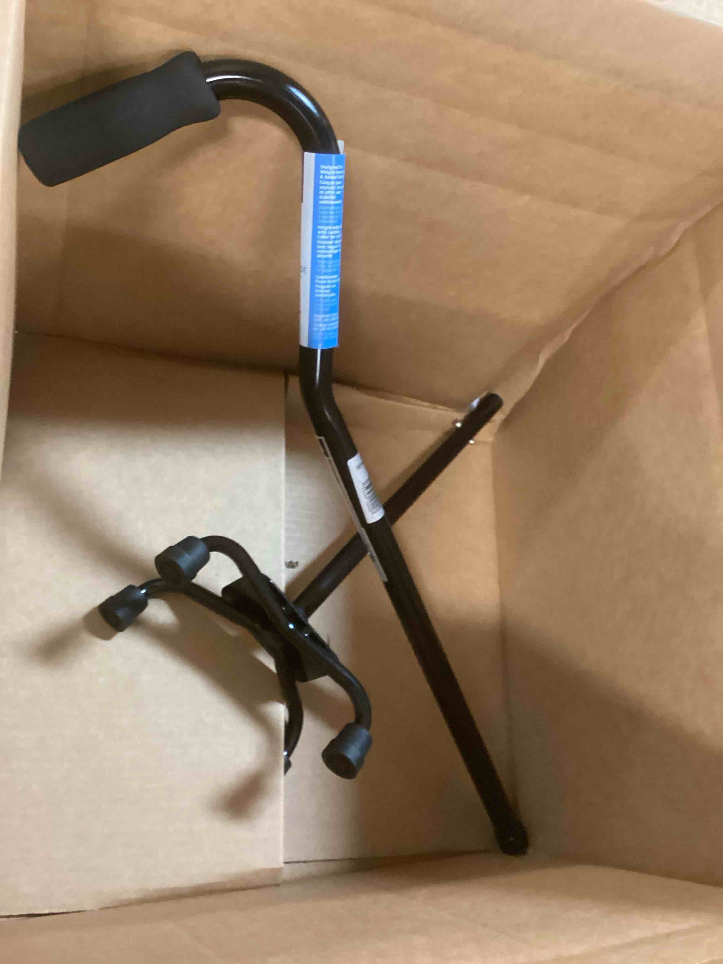 https://s3.amazonaws.com/lotting-images-prod/bidfta/BLU5715121_1714660503504.jpeg