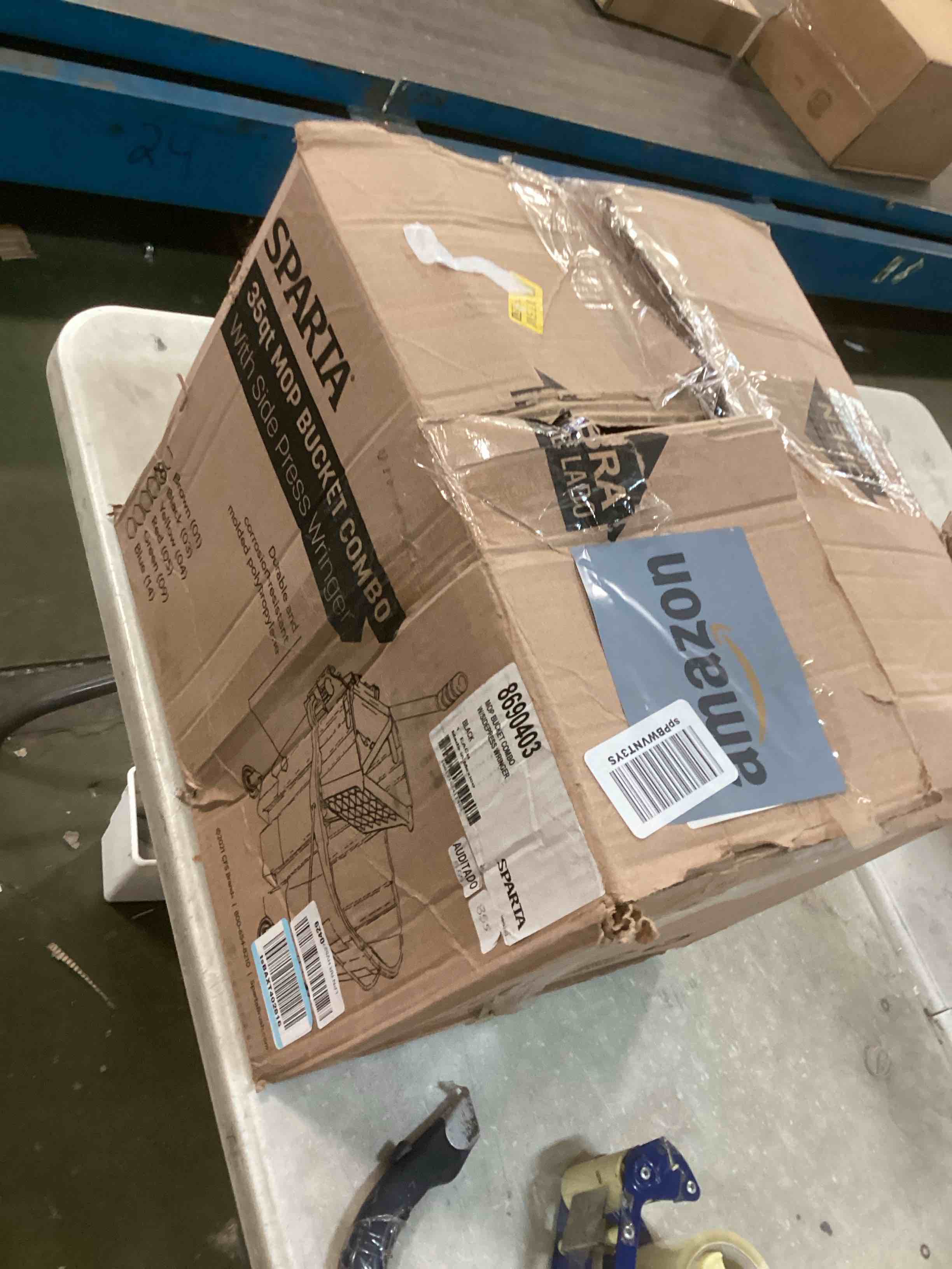 https://s3.amazonaws.com/lotting-images-prod/bidfta/BLU5715394_1714752435295.jpeg