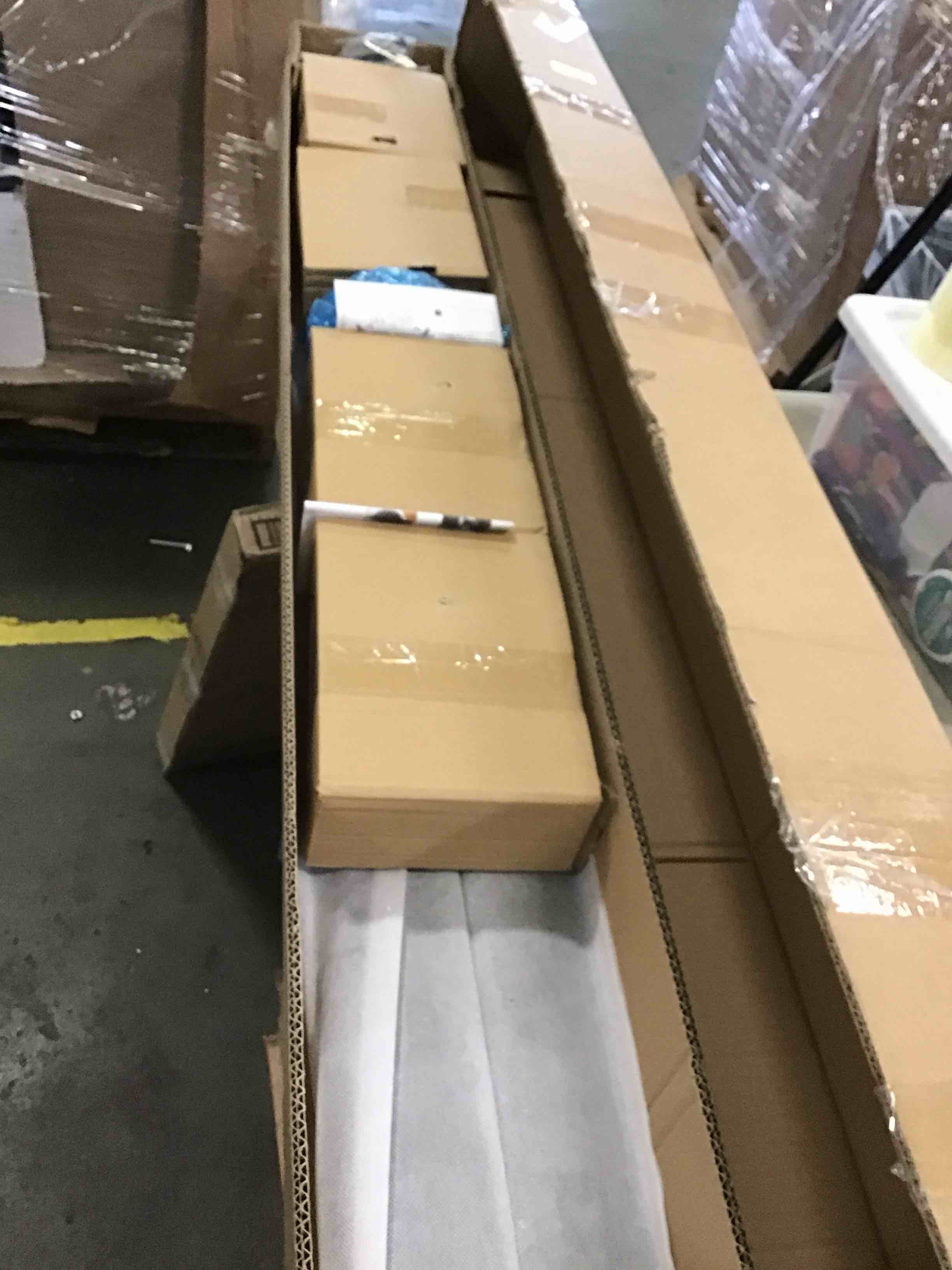 https://s3.amazonaws.com/lotting-images-prod/bidfta/BLU5715564_1714315236547.jpeg