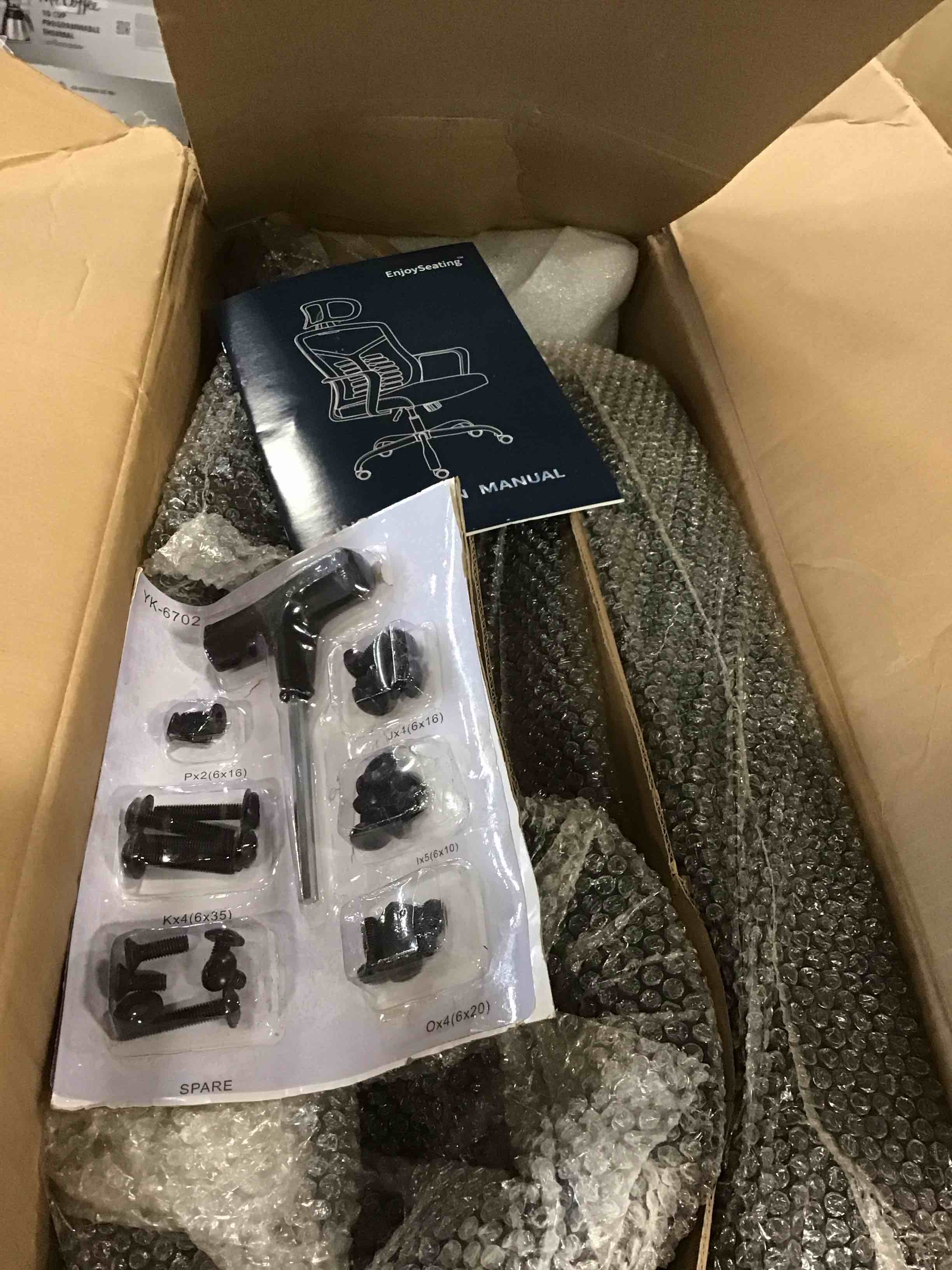 https://s3.amazonaws.com/lotting-images-prod/bidfta/BLU5715678_1714394977974.jpeg
