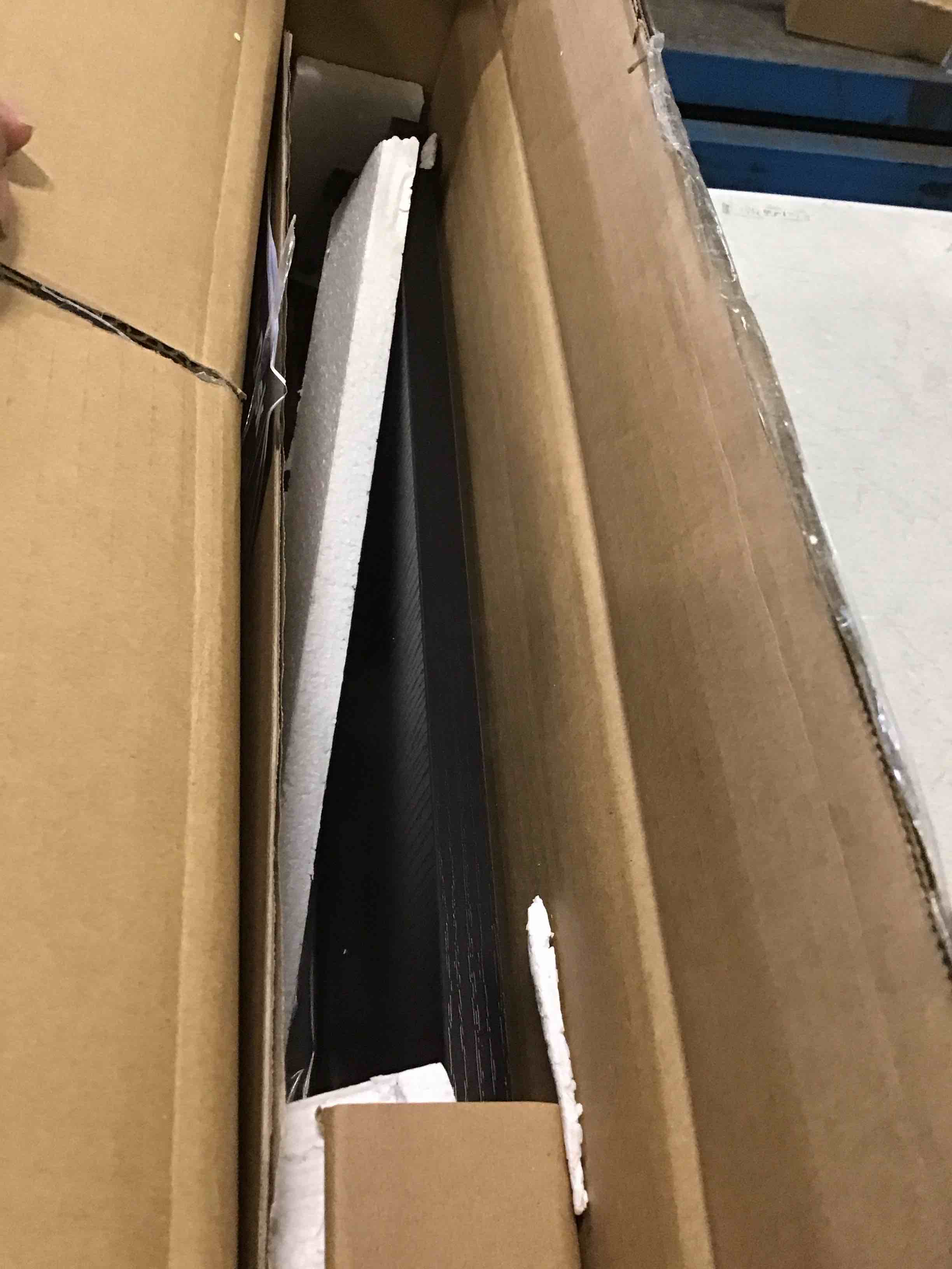 https://s3.amazonaws.com/lotting-images-prod/bidfta/BLU5715691_1714396495420.jpeg