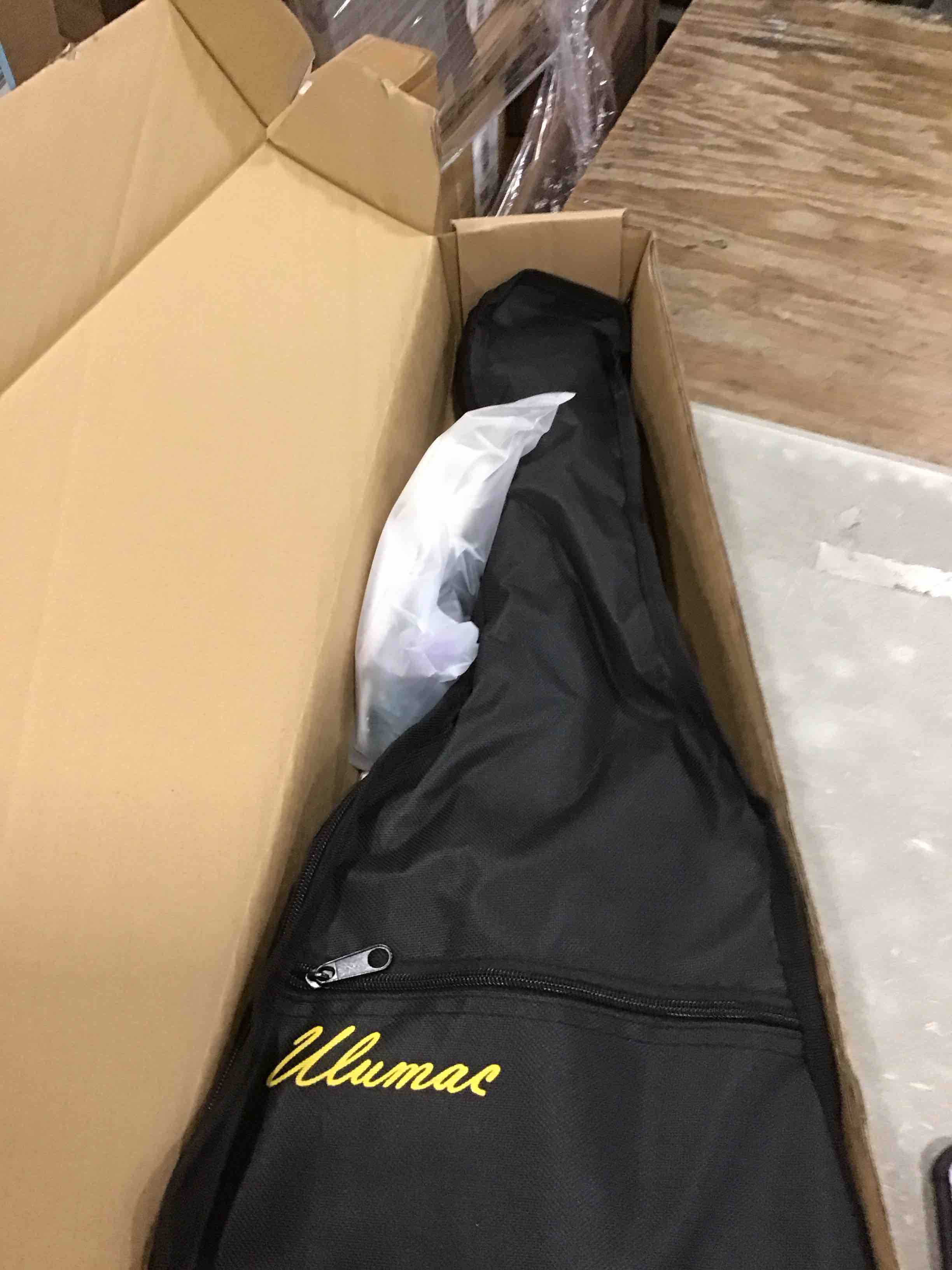 https://s3.amazonaws.com/lotting-images-prod/bidfta/BLU5715972_1714484778527.jpeg