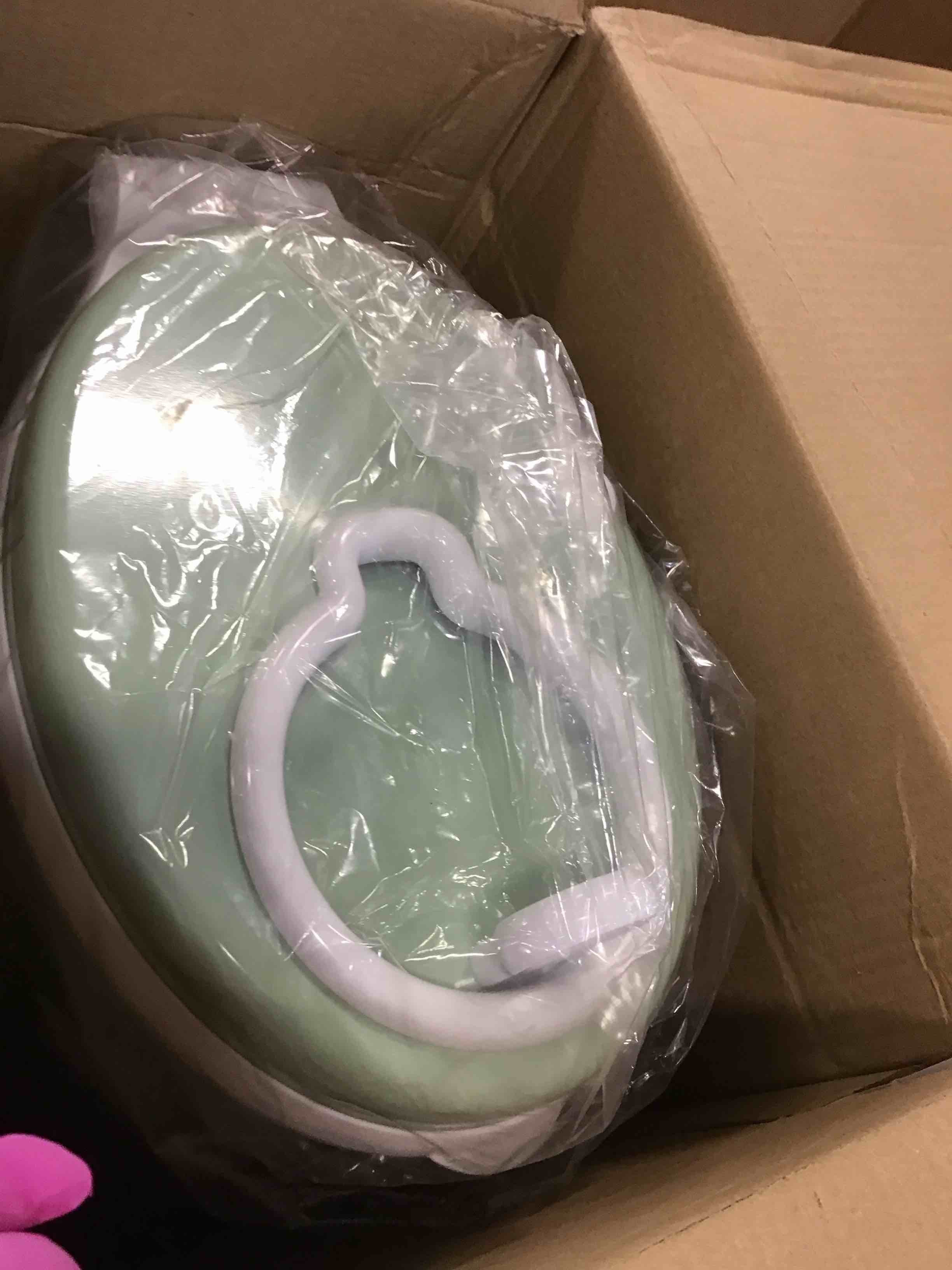 https://s3.amazonaws.com/lotting-images-prod/bidfta/BLU5716028_1714493410466.jpeg