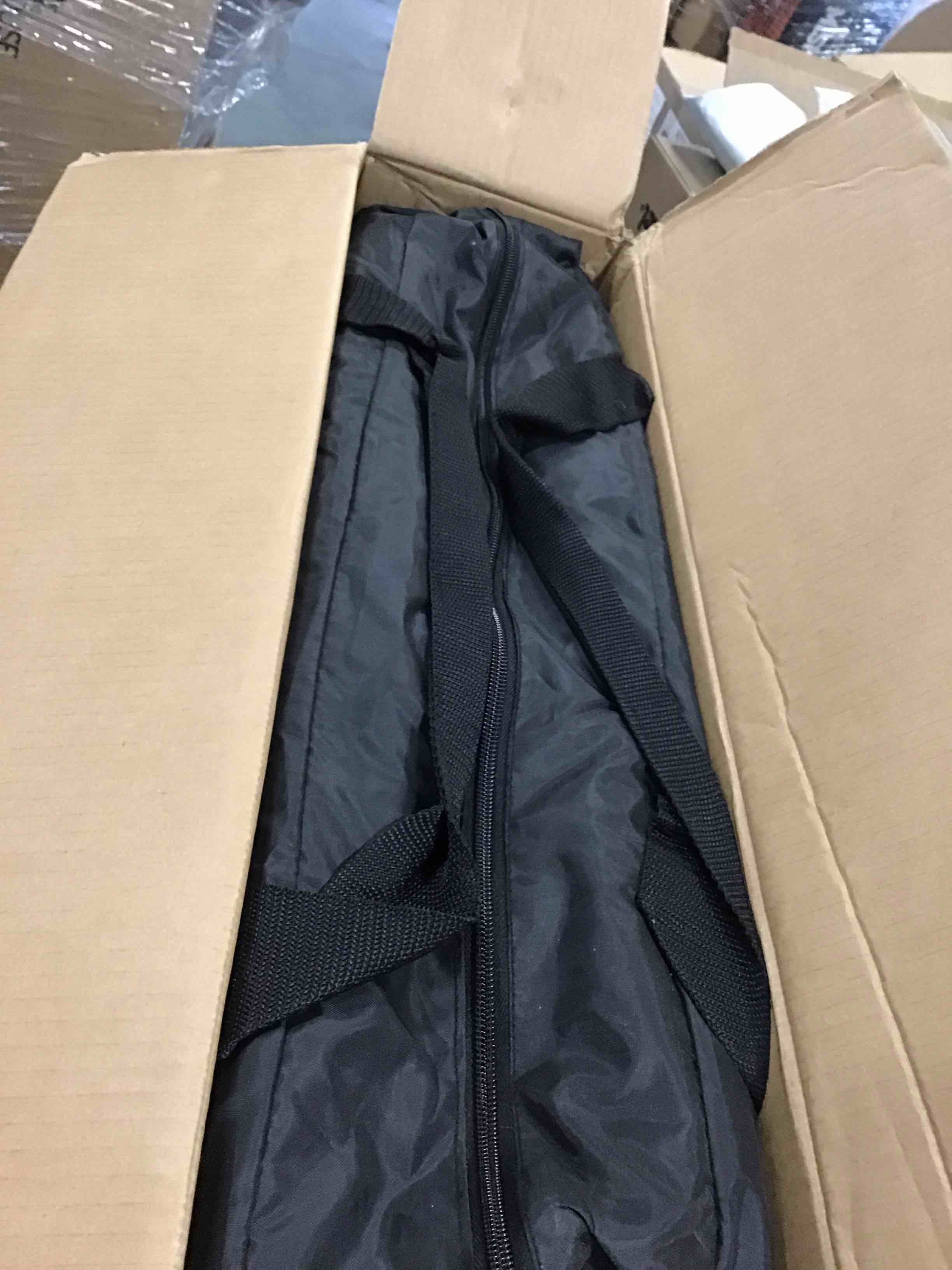 https://s3.amazonaws.com/lotting-images-prod/bidfta/BLU5716186_1714568585337.jpeg