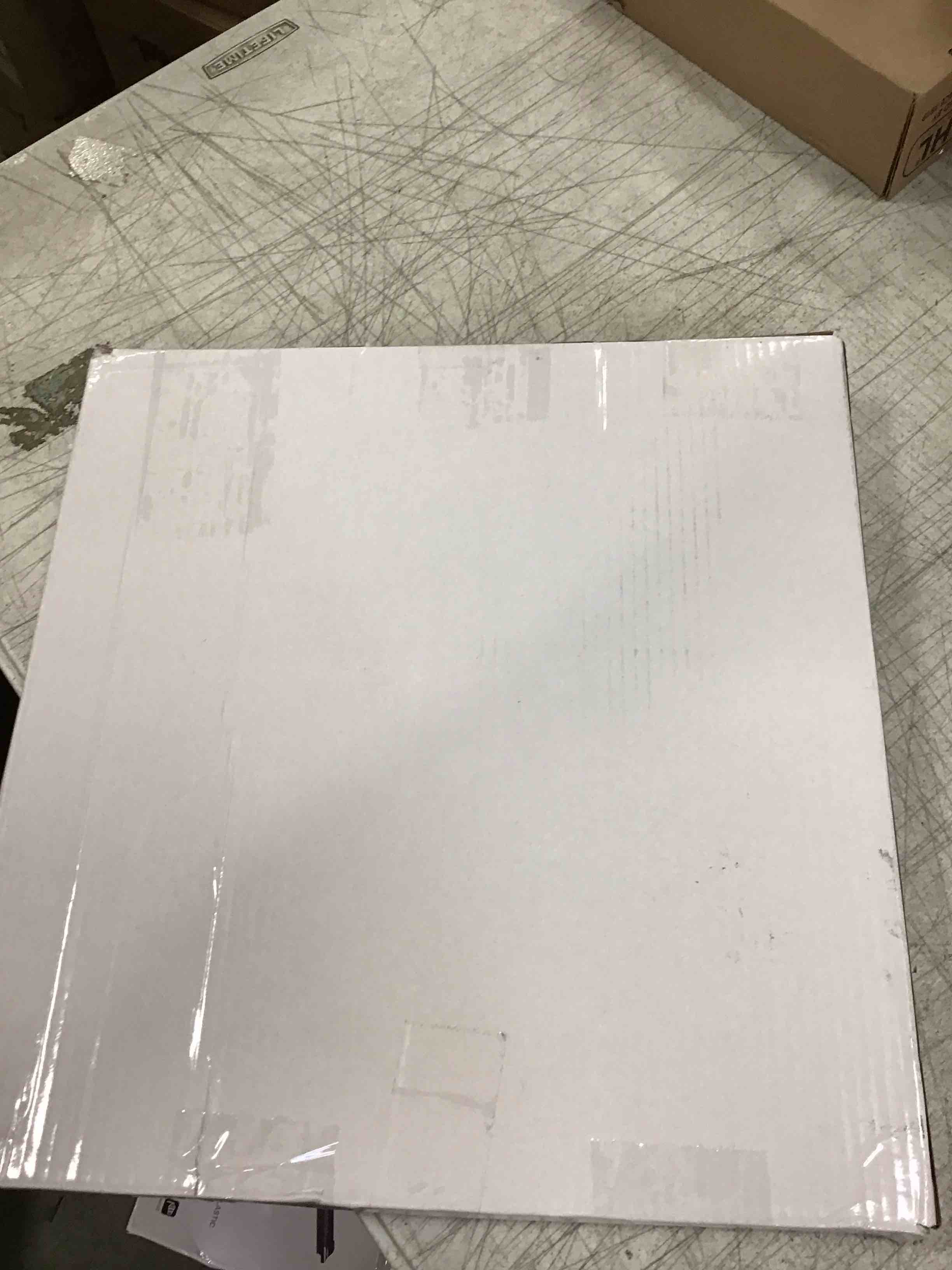 https://s3.amazonaws.com/lotting-images-prod/bidfta/BLU5716282_1714581492369.jpeg