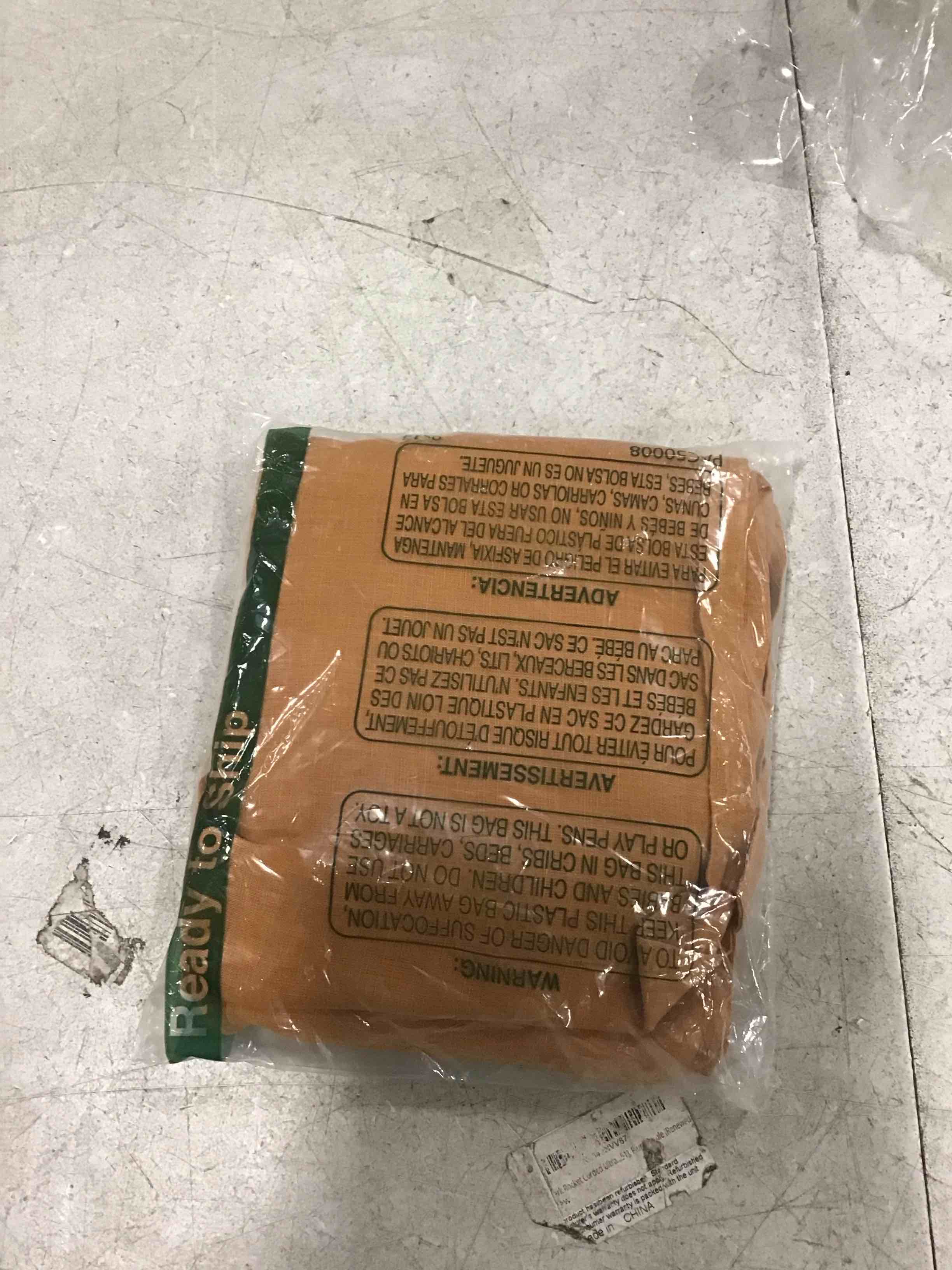 https://s3.amazonaws.com/lotting-images-prod/bidfta/BLU5716413_1714736070501.jpeg