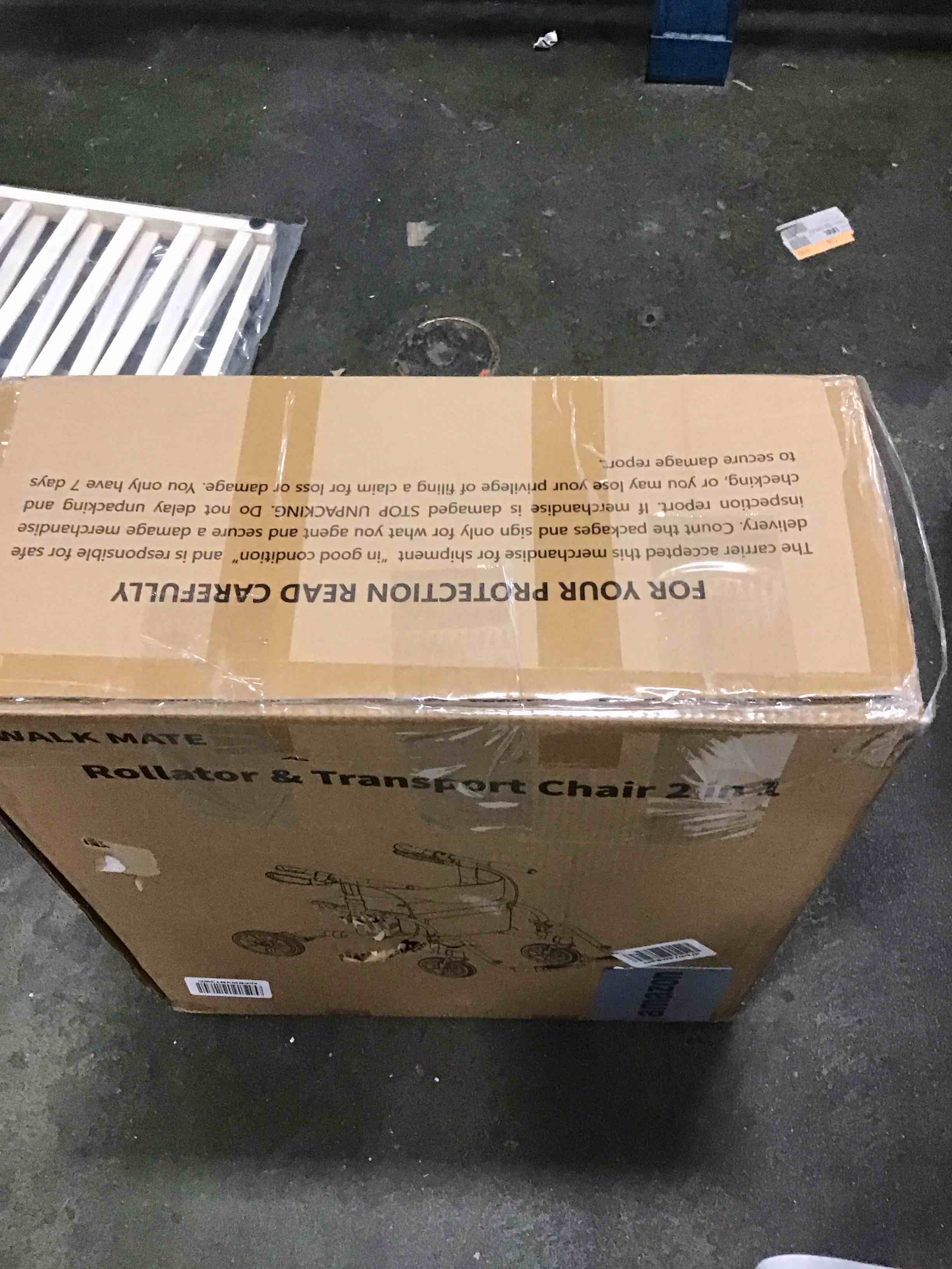 https://s3.amazonaws.com/lotting-images-prod/bidfta/BLU5716459_1714740767075.jpeg