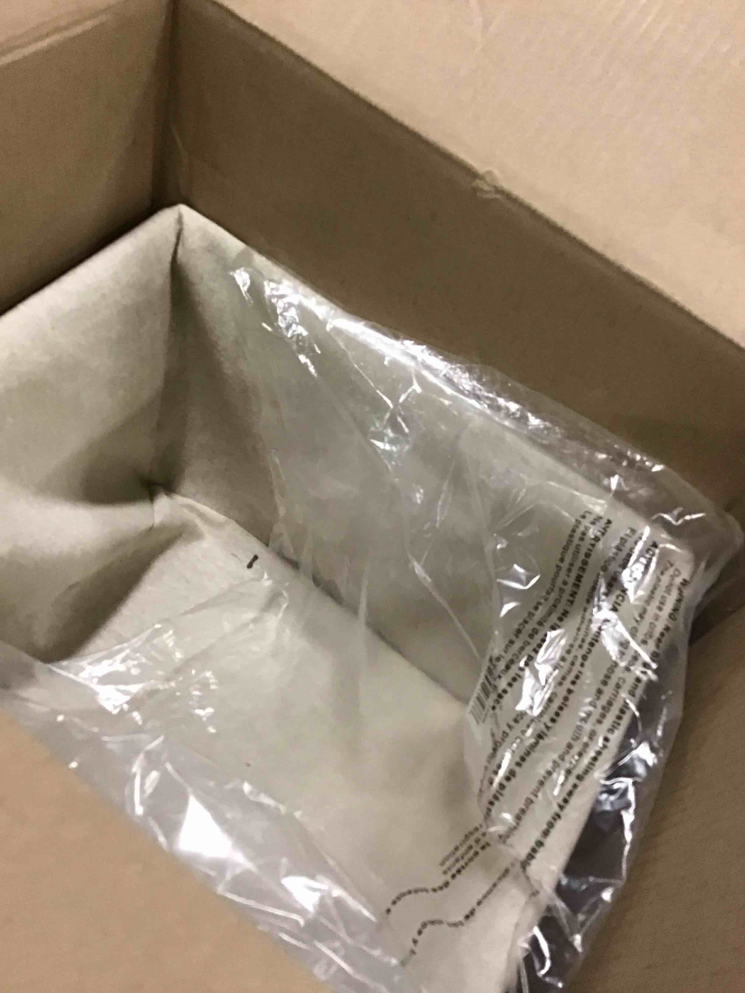https://s3.amazonaws.com/lotting-images-prod/bidfta/BLU5716478_1714742622313.jpeg