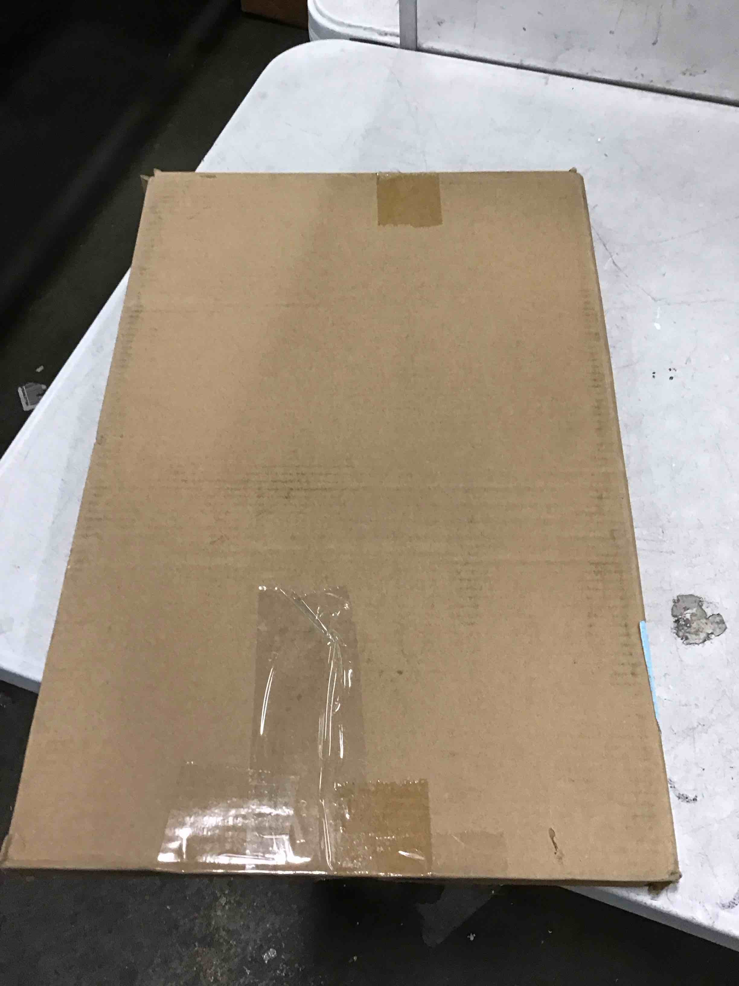 https://s3.amazonaws.com/lotting-images-prod/bidfta/BLU5716483_1714742922415.jpeg