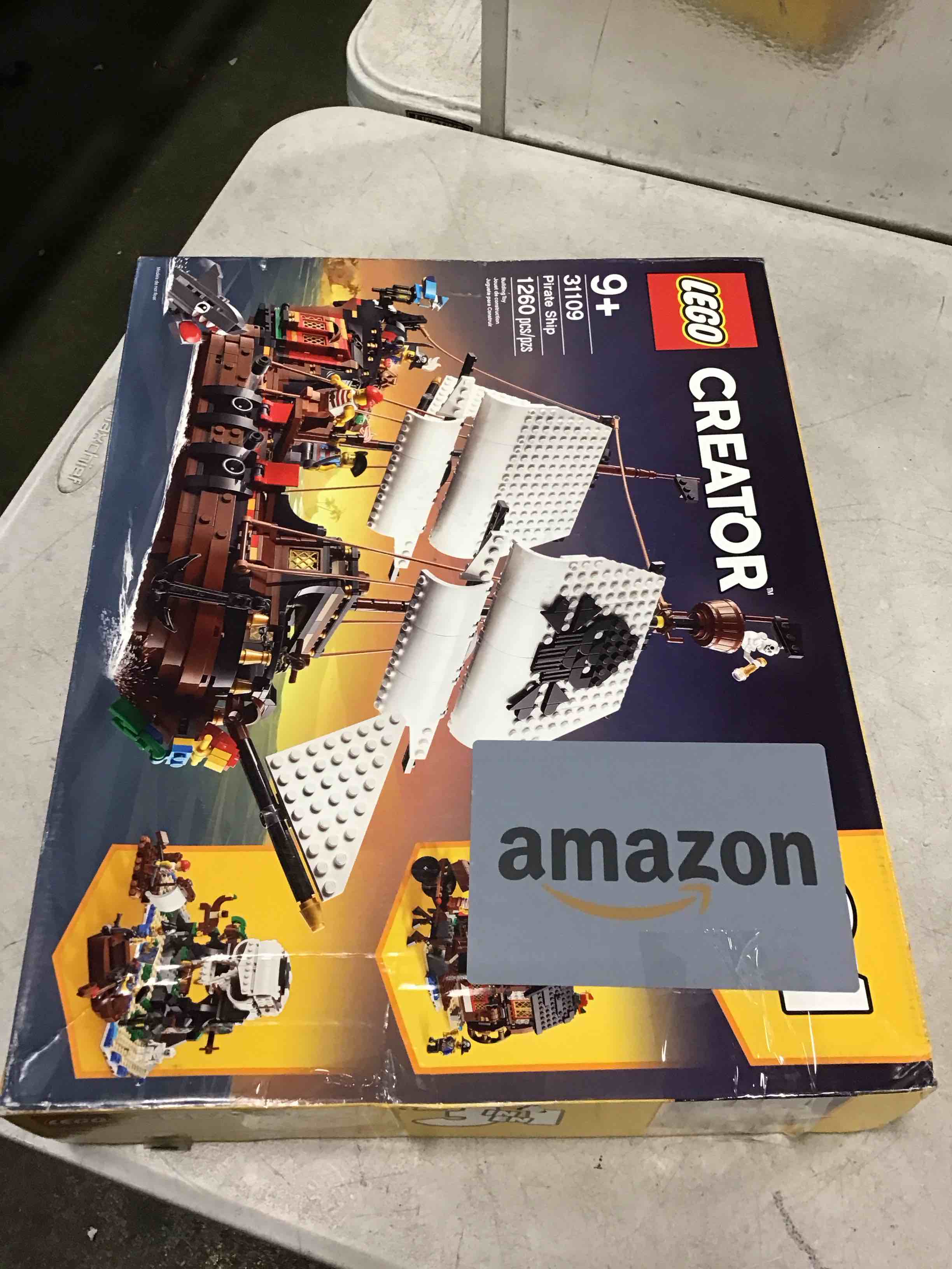 https://s3.amazonaws.com/lotting-images-prod/bidfta/BLU5716700_1714757567812.jpeg
