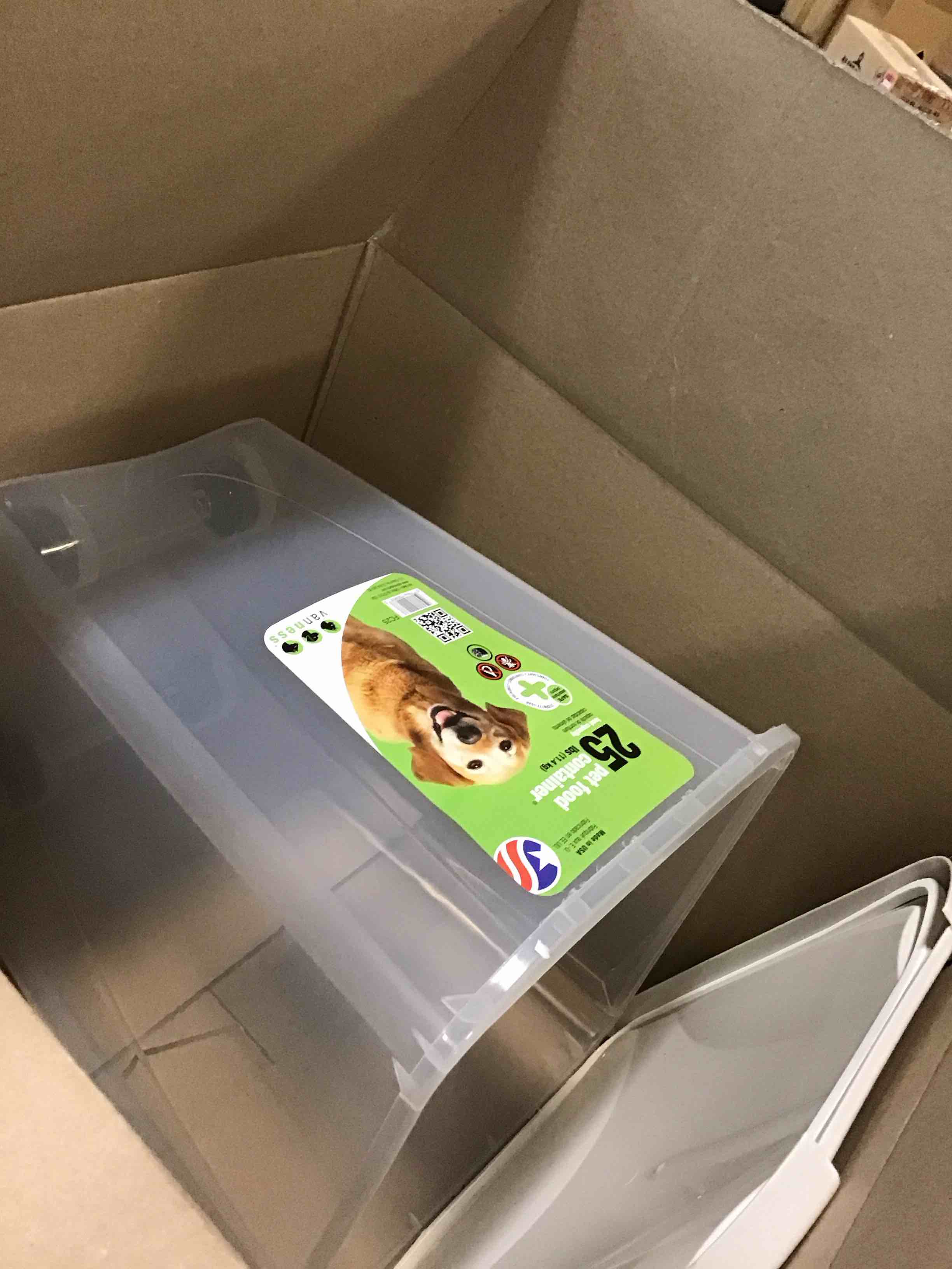 https://s3.amazonaws.com/lotting-images-prod/bidfta/BLU5716750_1714761660457.jpeg