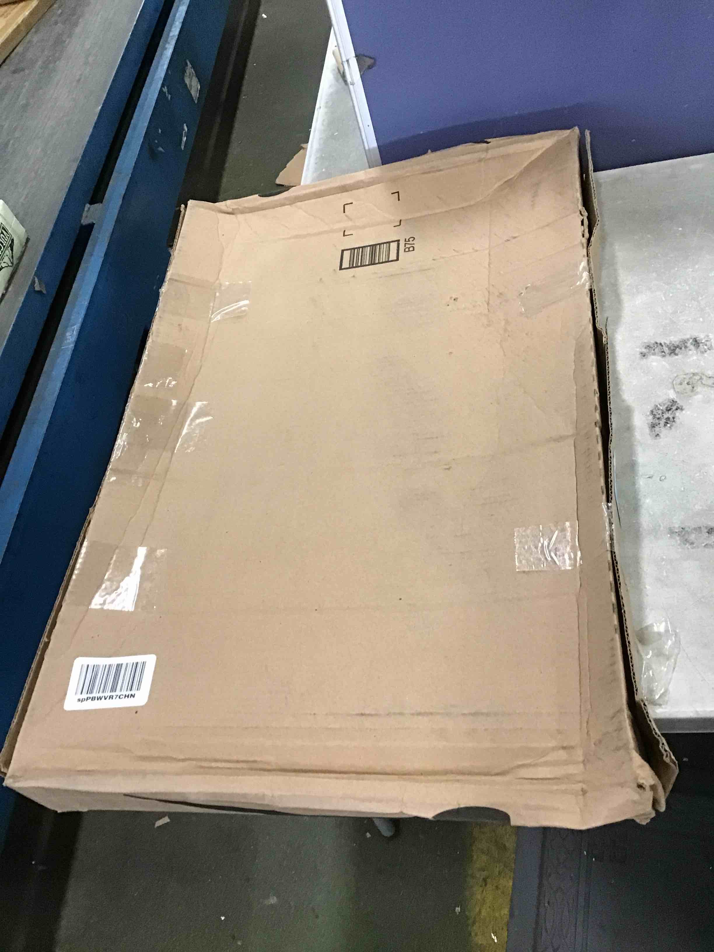 https://s3.amazonaws.com/lotting-images-prod/bidfta/BLU5717308_1714398416706.jpeg
