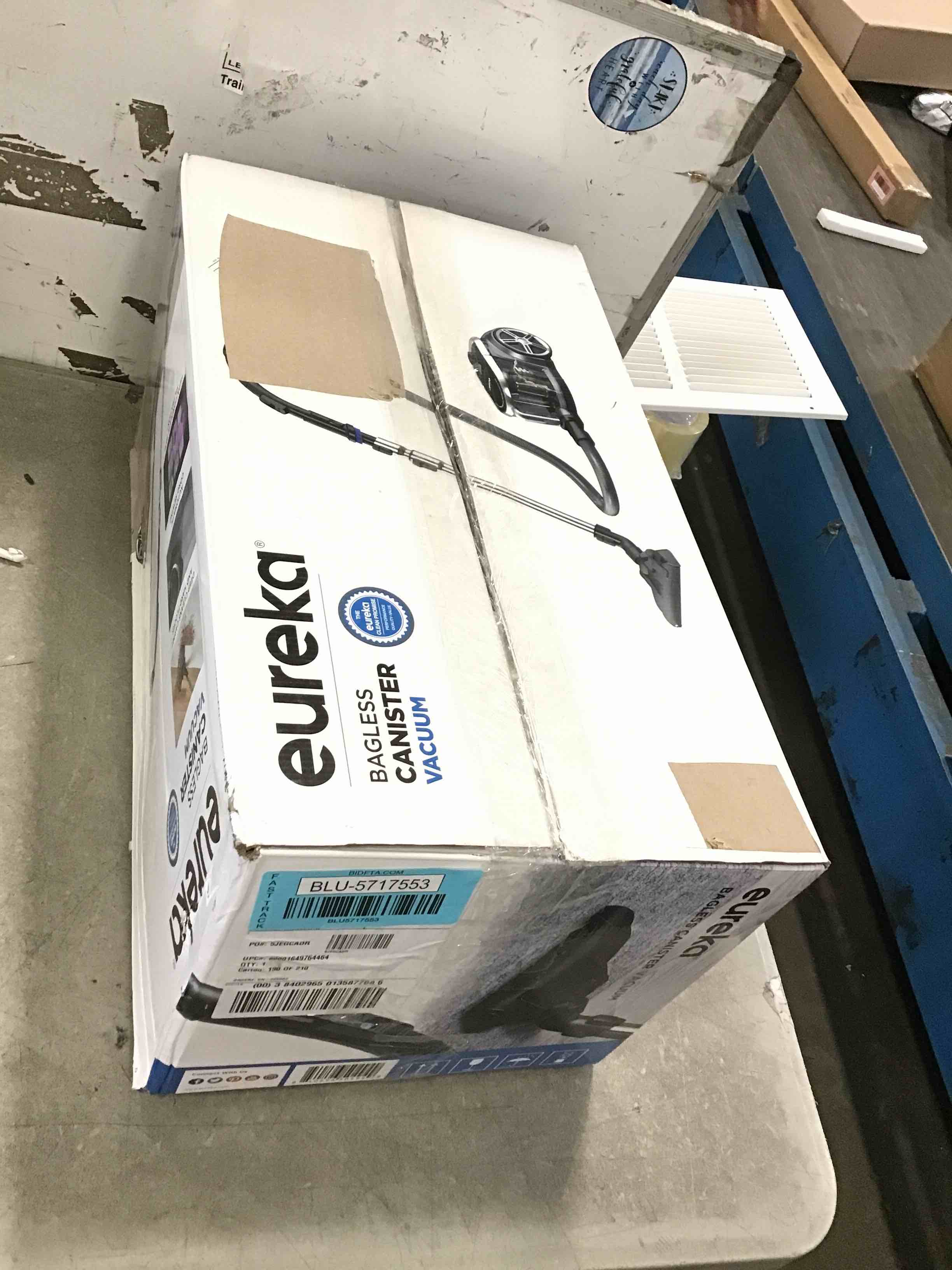 https://s3.amazonaws.com/lotting-images-prod/bidfta/BLU5717553_1714488844934.jpeg