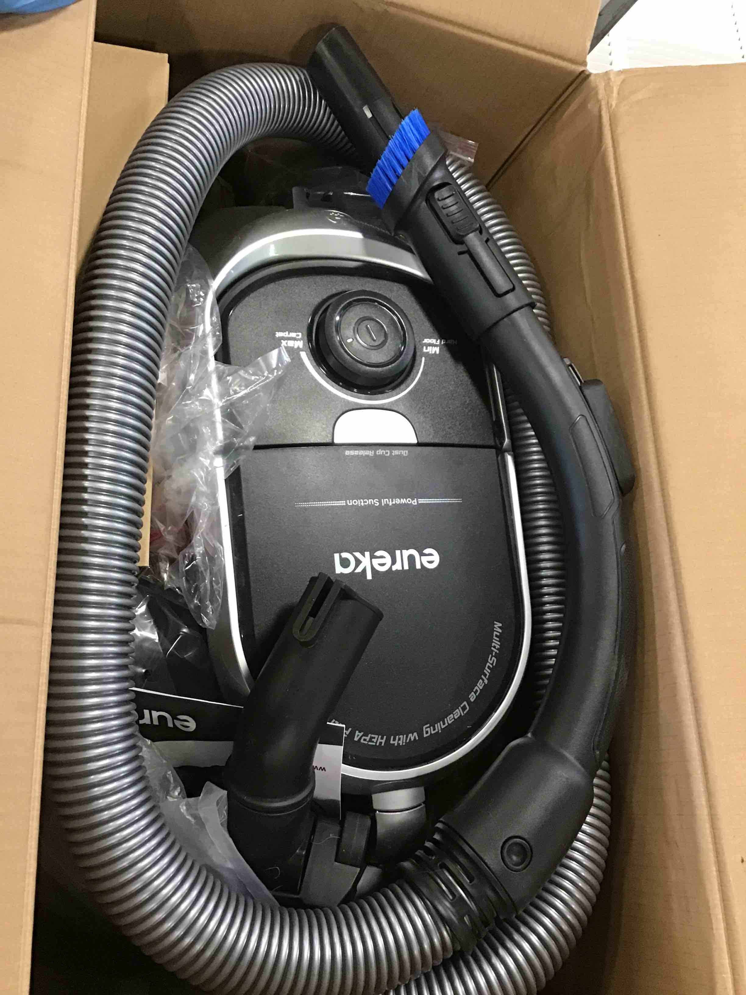 https://s3.amazonaws.com/lotting-images-prod/bidfta/BLU5717553_1714488928793.jpeg