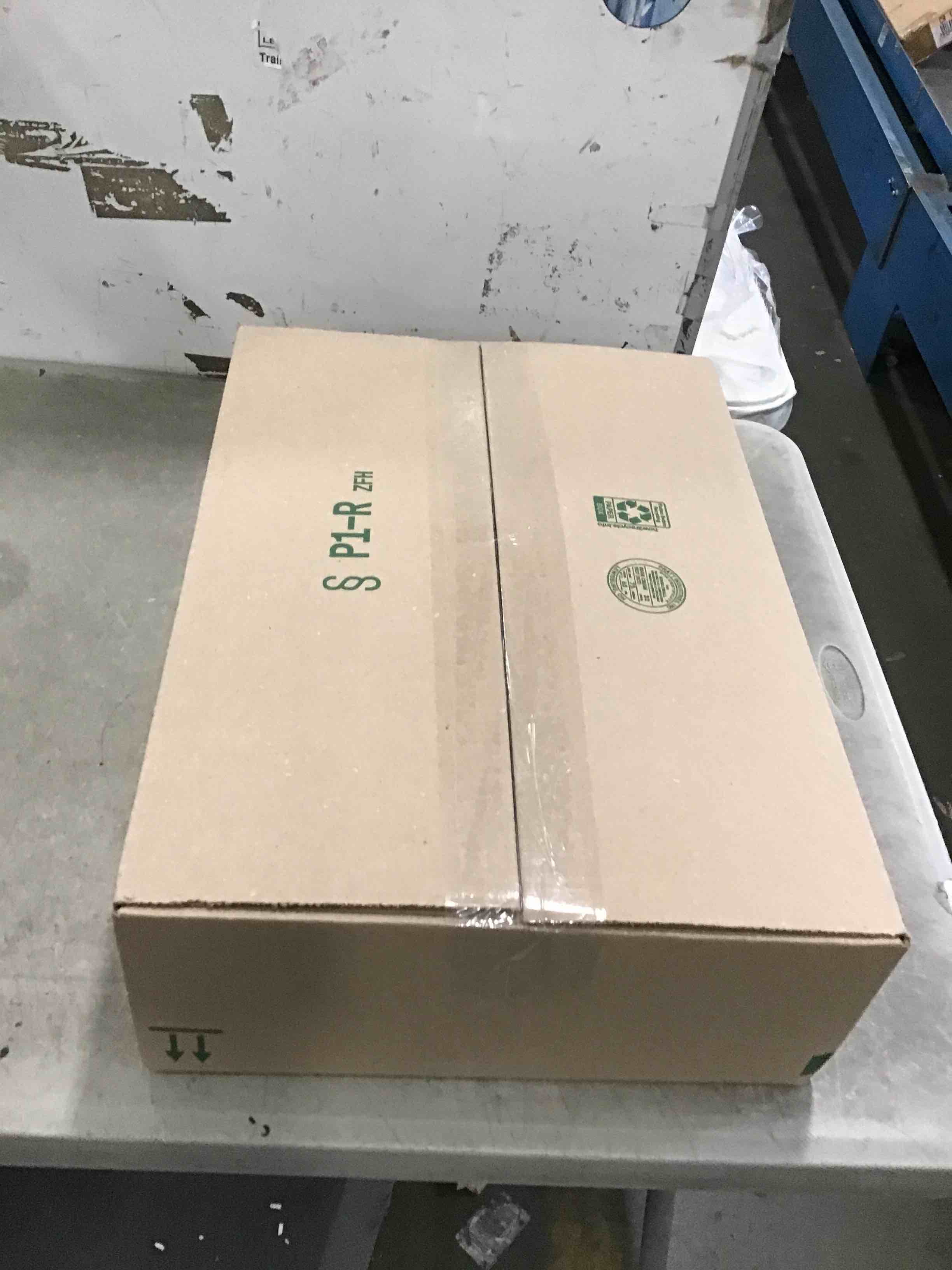 https://s3.amazonaws.com/lotting-images-prod/bidfta/BLU5717709_1714505777848.jpeg