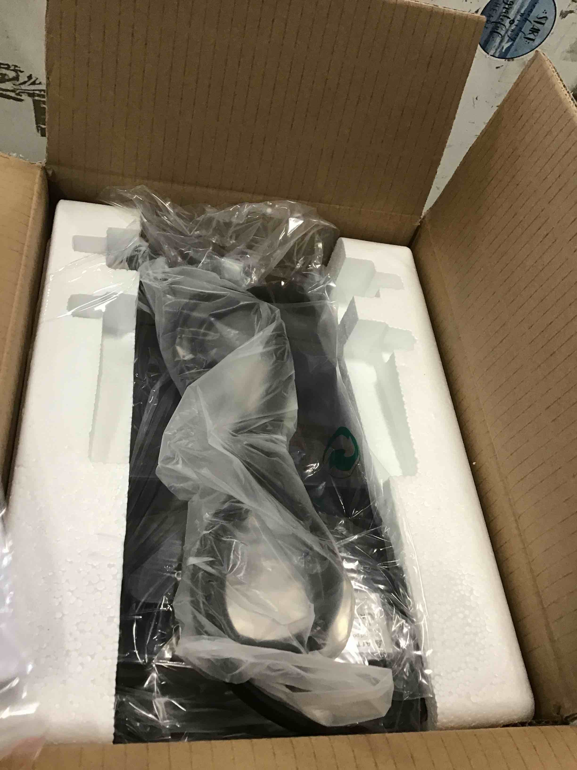 https://s3.amazonaws.com/lotting-images-prod/bidfta/BLU5717721_1714507368256.jpeg
