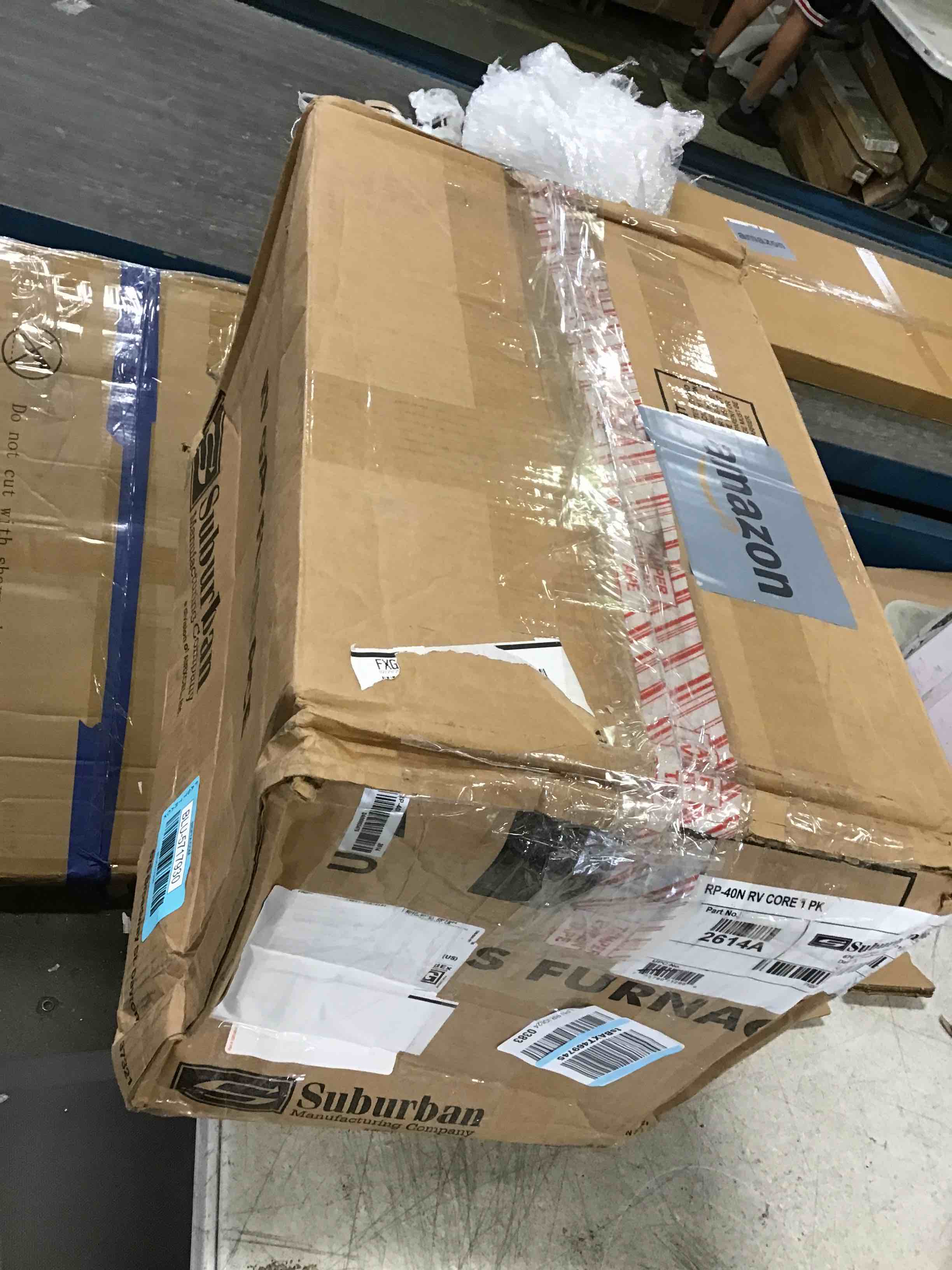 https://s3.amazonaws.com/lotting-images-prod/bidfta/BLU5717930_1714593048429.jpeg