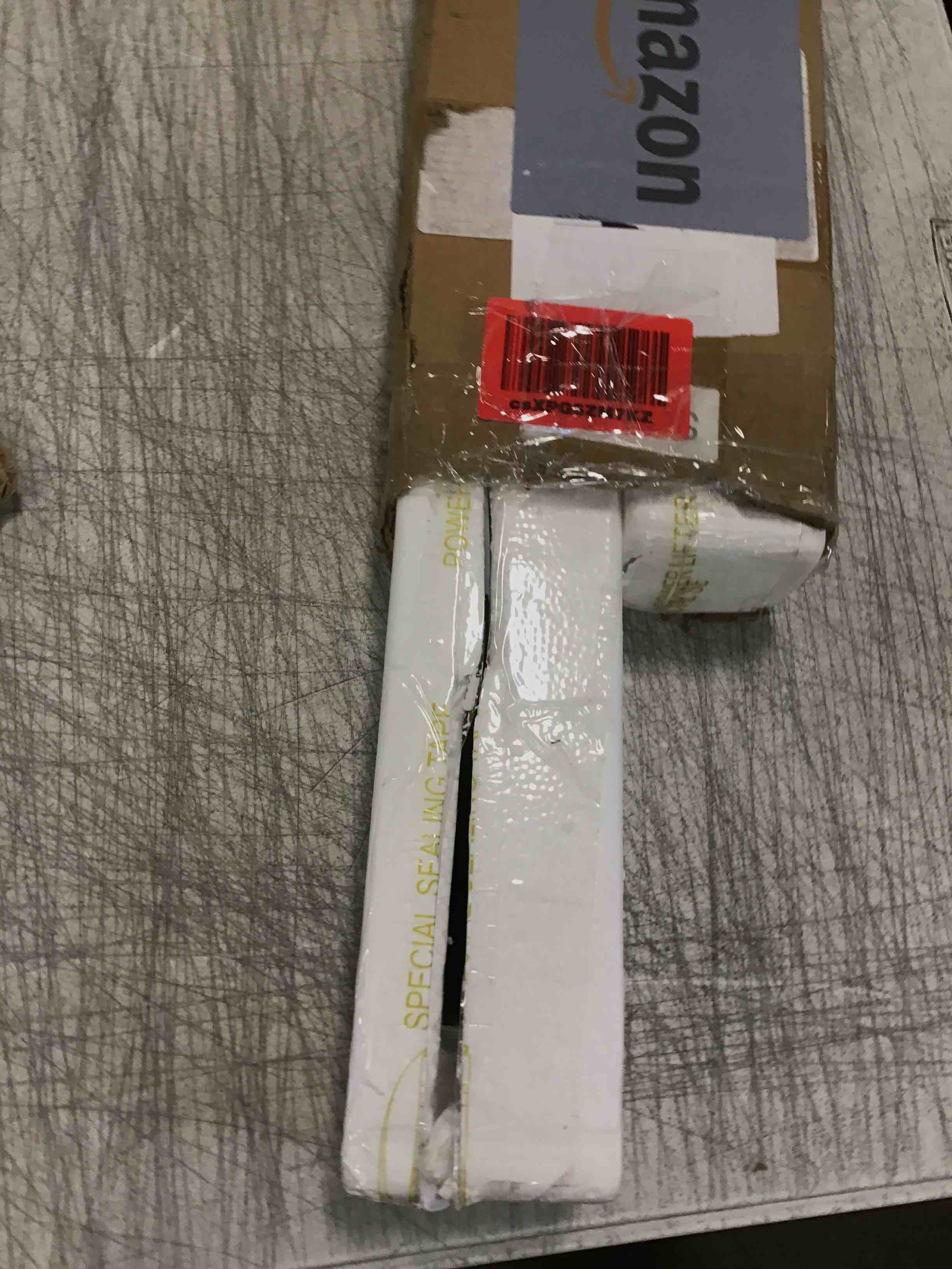 https://s3.amazonaws.com/lotting-images-prod/bidfta/BLU5718148_1714674203121.jpeg