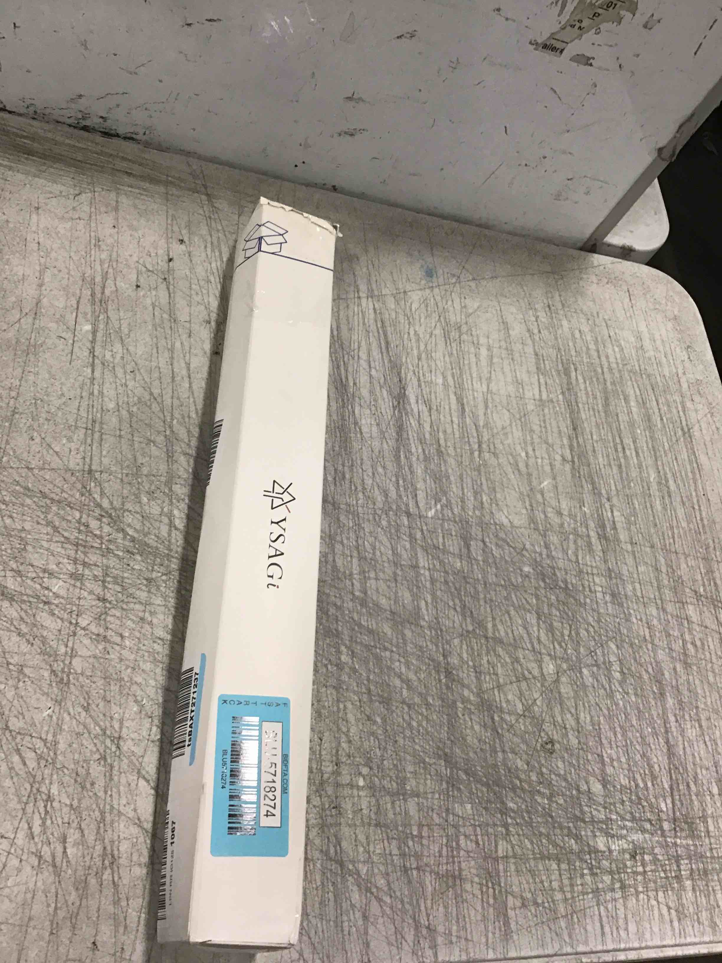 https://s3.amazonaws.com/lotting-images-prod/bidfta/BLU5718274_1714742918867.jpeg