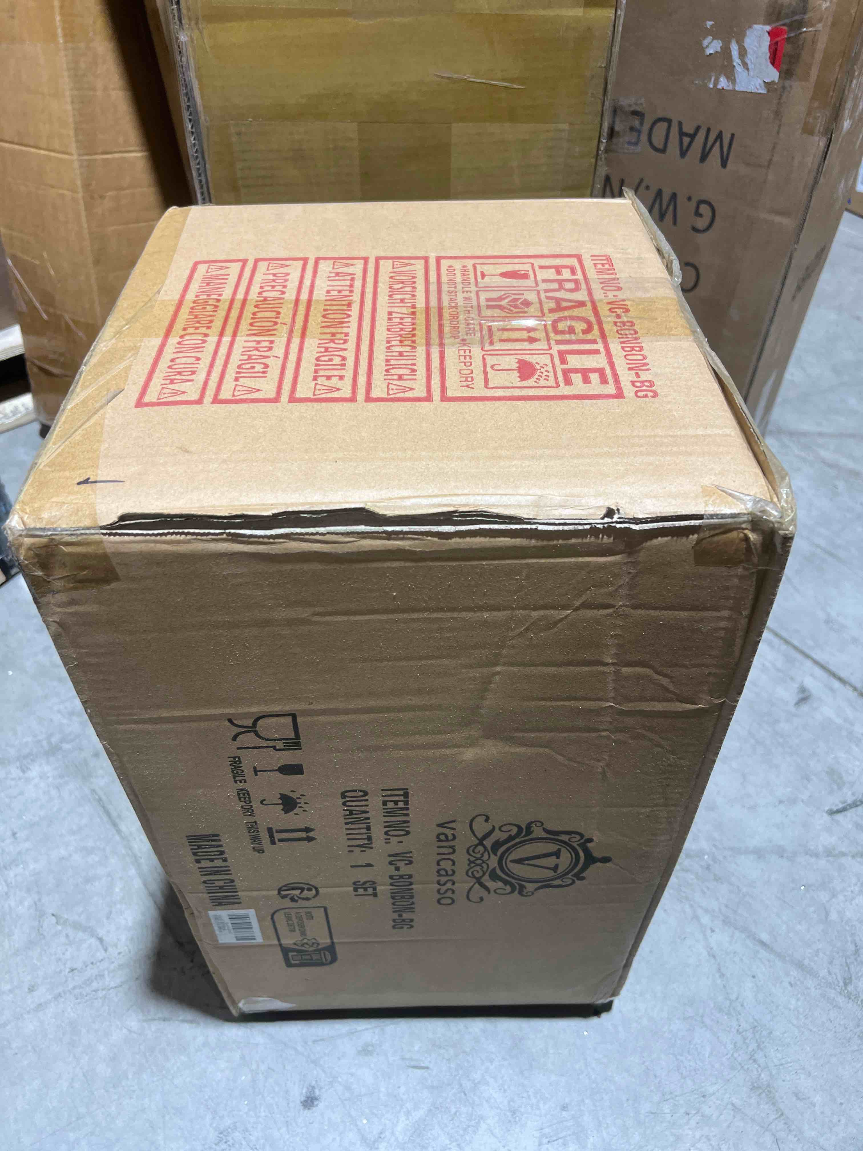 https://s3.amazonaws.com/lotting-images-prod/bidfta/BLU5718610_1715989573339.jpeg