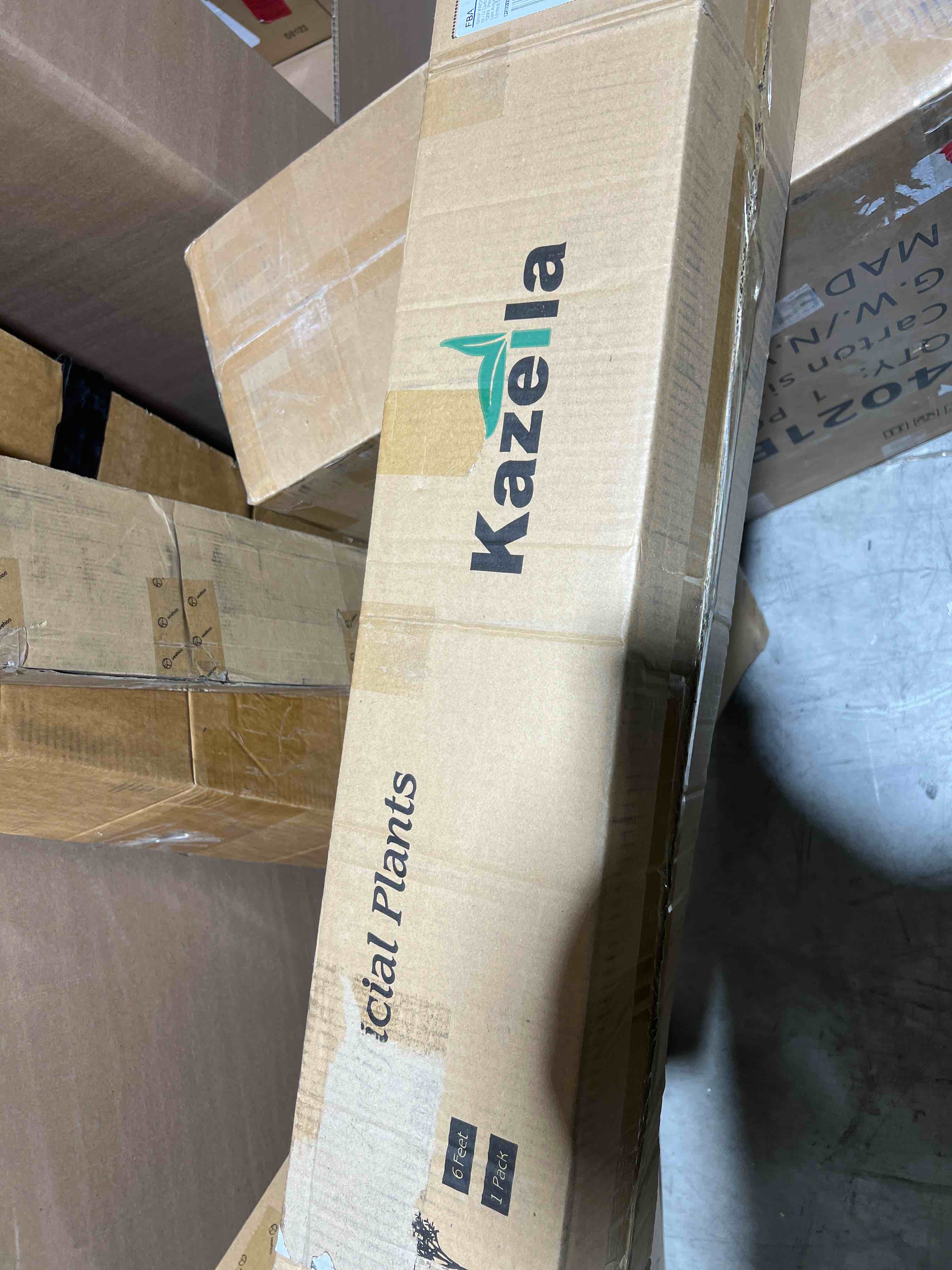 https://s3.amazonaws.com/lotting-images-prod/bidfta/BLU5718611_1715989984089.jpeg