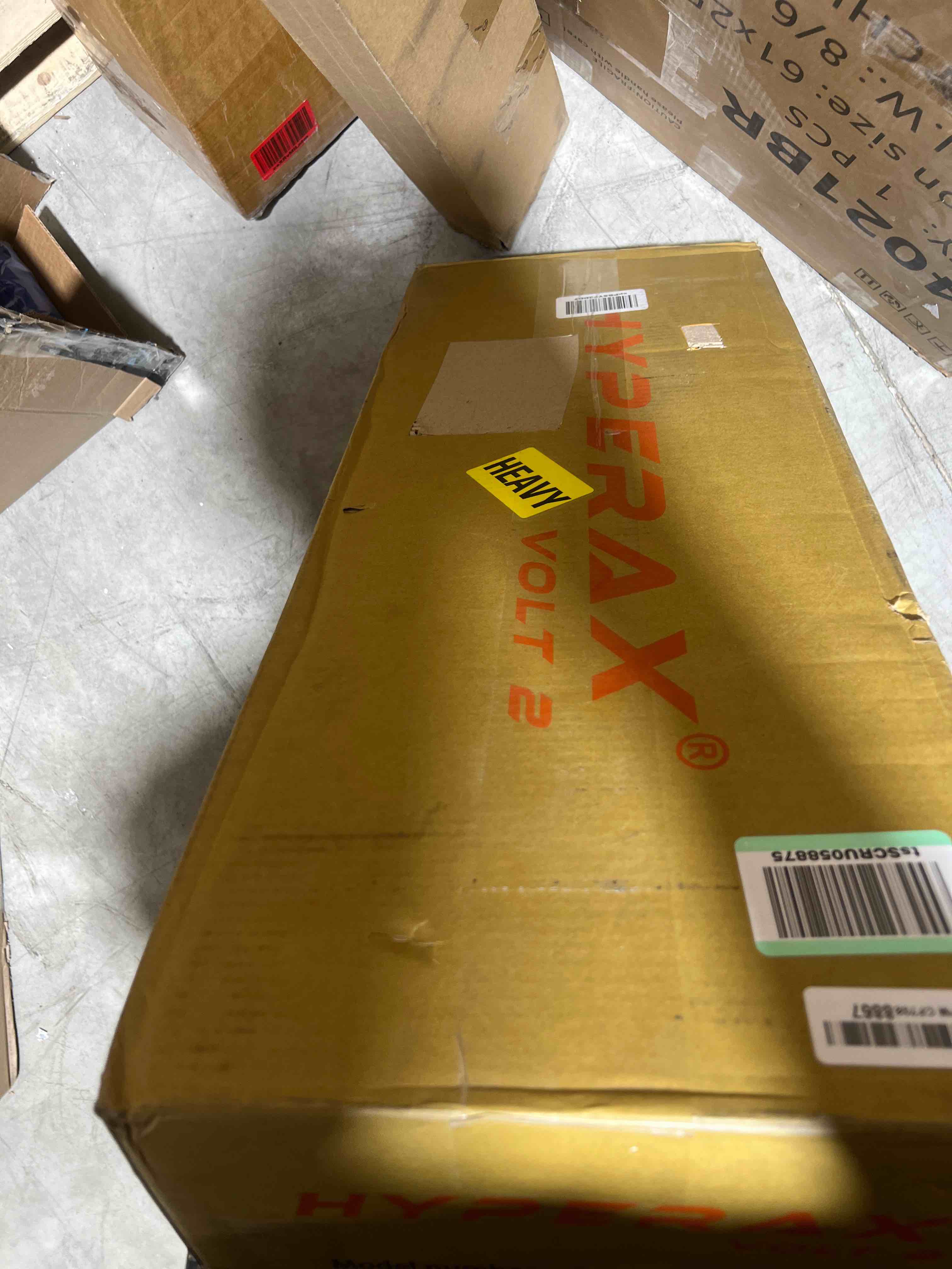 https://s3.amazonaws.com/lotting-images-prod/bidfta/BLU5718612_1715989743527.jpeg