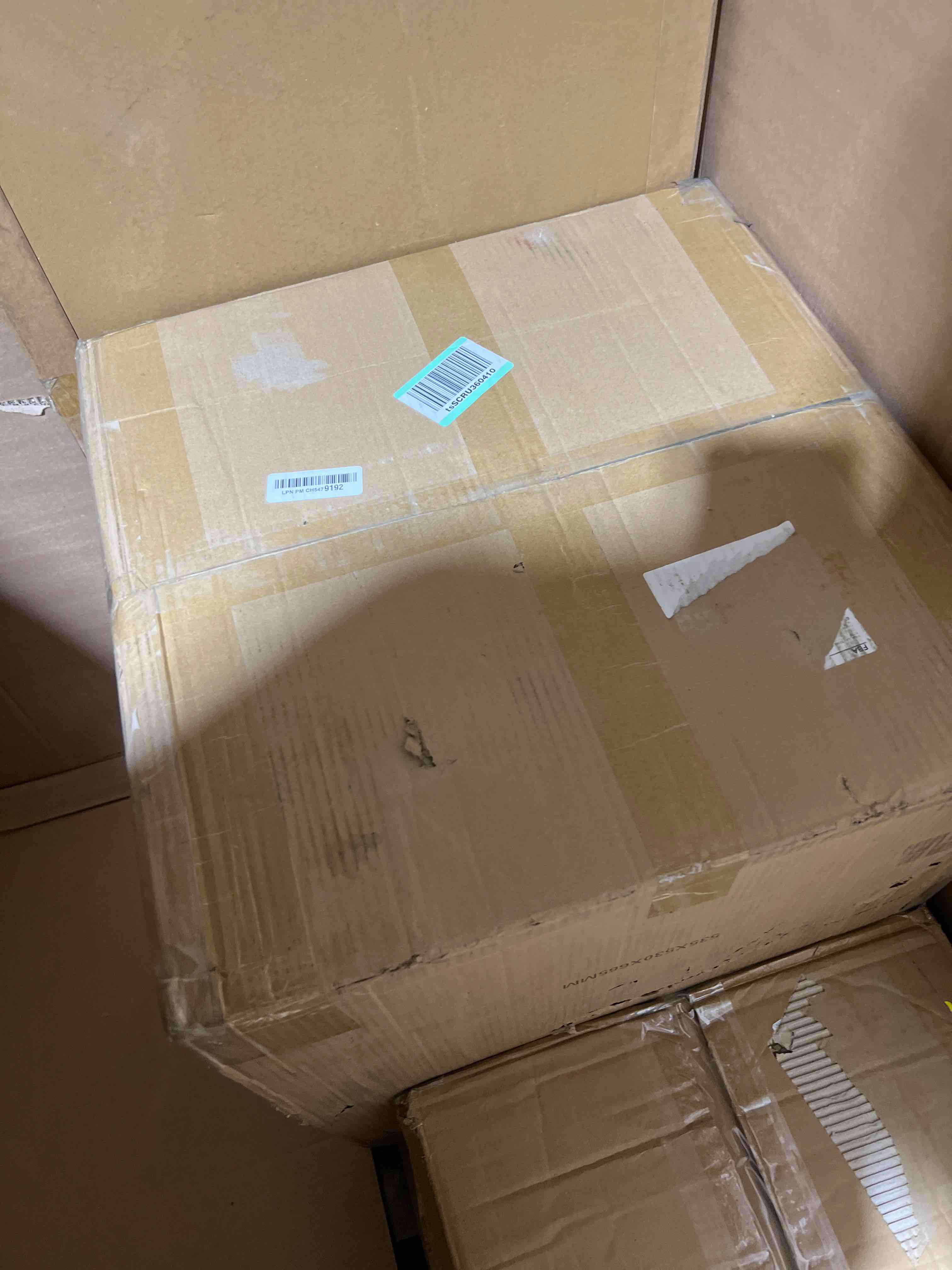 https://s3.amazonaws.com/lotting-images-prod/bidfta/BLU5718614_1715990737879.jpeg