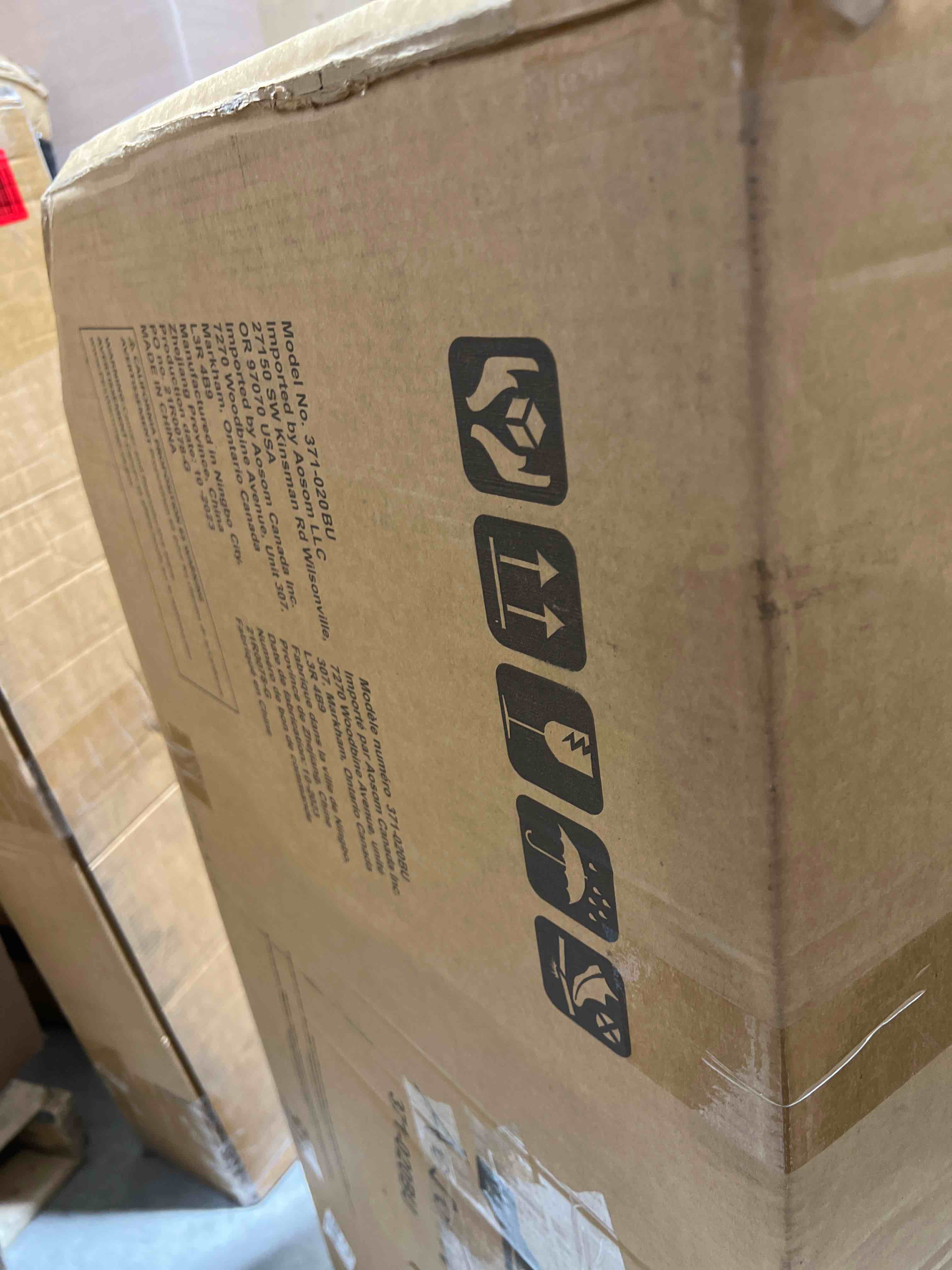 https://s3.amazonaws.com/lotting-images-prod/bidfta/BLU5718619_1715992716867.jpeg