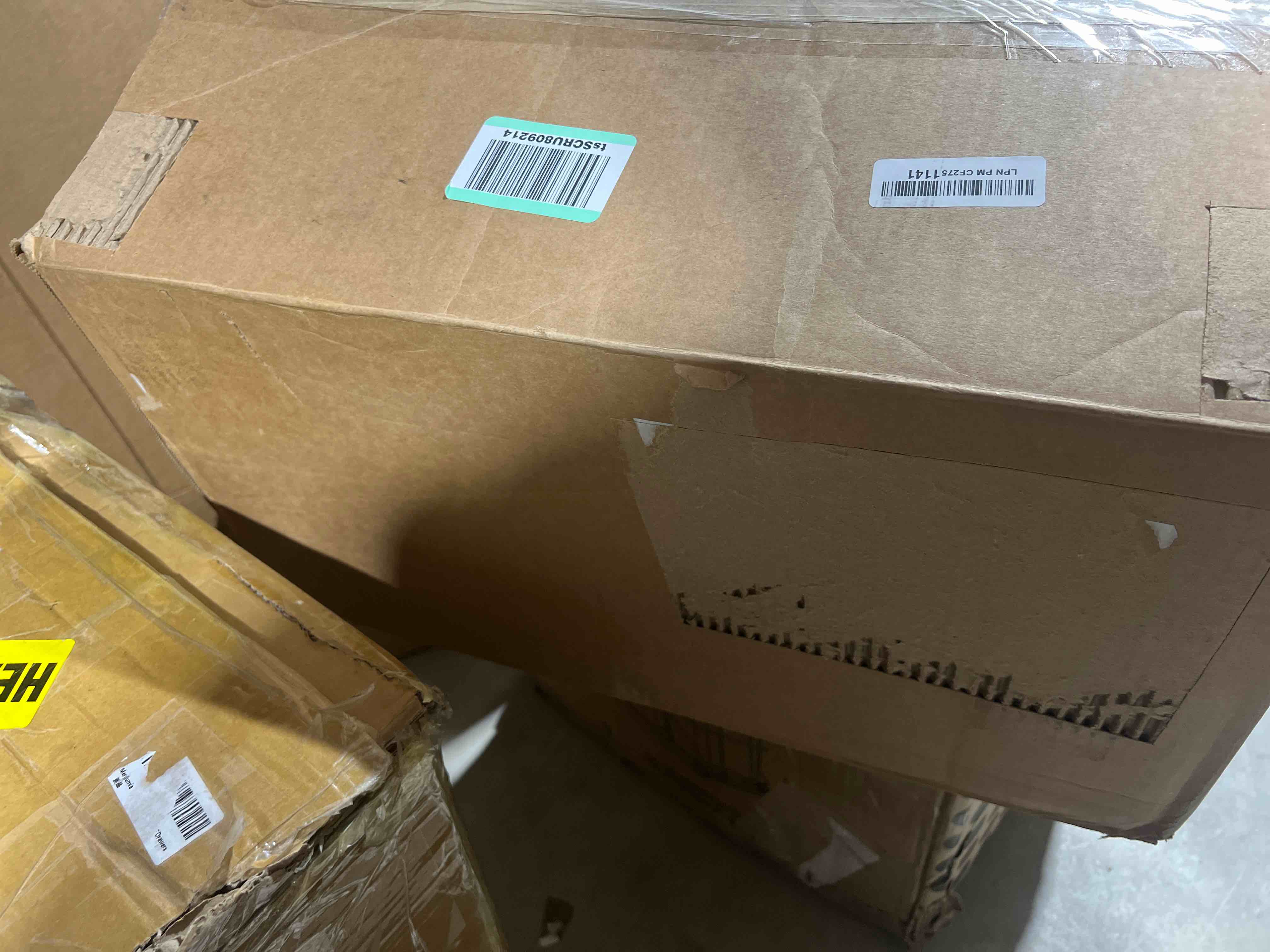 https://s3.amazonaws.com/lotting-images-prod/bidfta/BLU5718932_1717281459572.jpeg