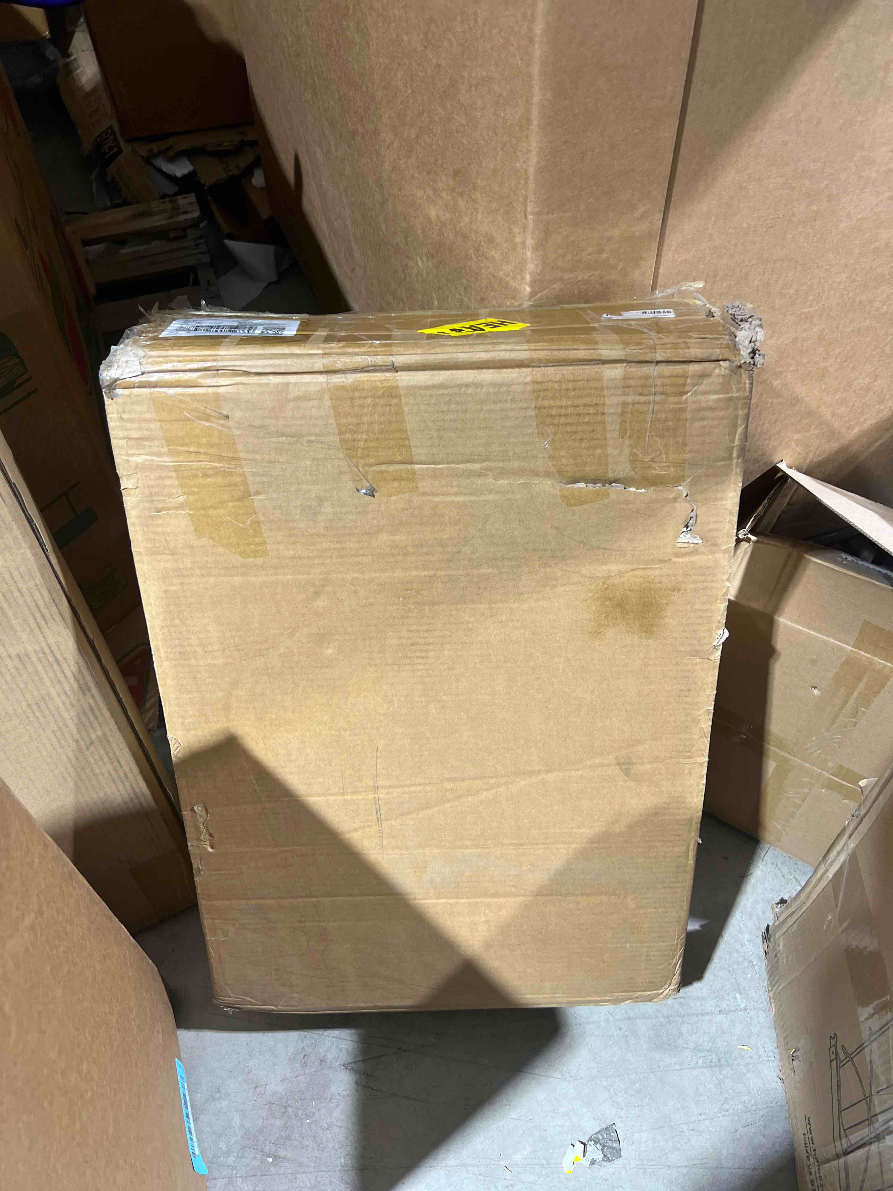 https://s3.amazonaws.com/lotting-images-prod/bidfta/BLU5718934_1717282010215.jpeg