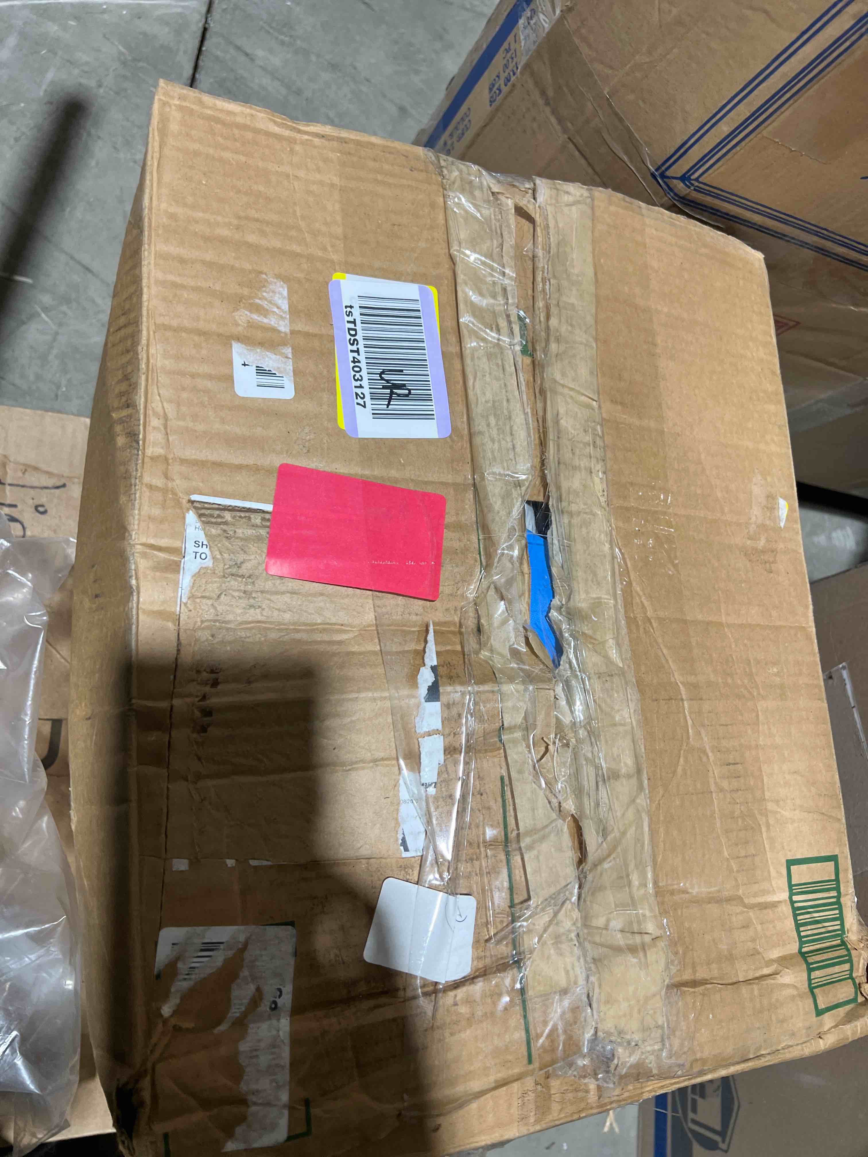 https://s3.amazonaws.com/lotting-images-prod/bidfta/BLU5718949_1717443646372.jpeg