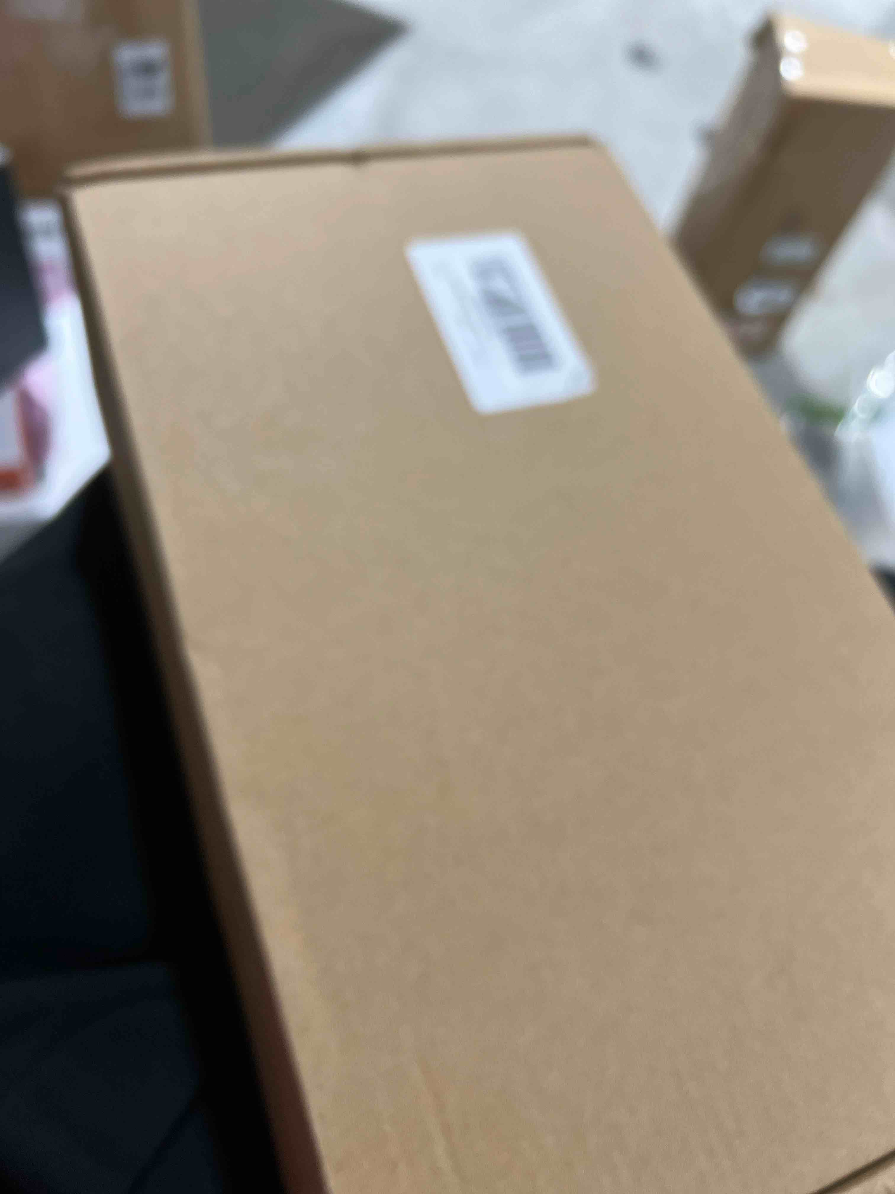 https://s3.amazonaws.com/lotting-images-prod/bidfta/BLU5719884_1724182565146.jpeg