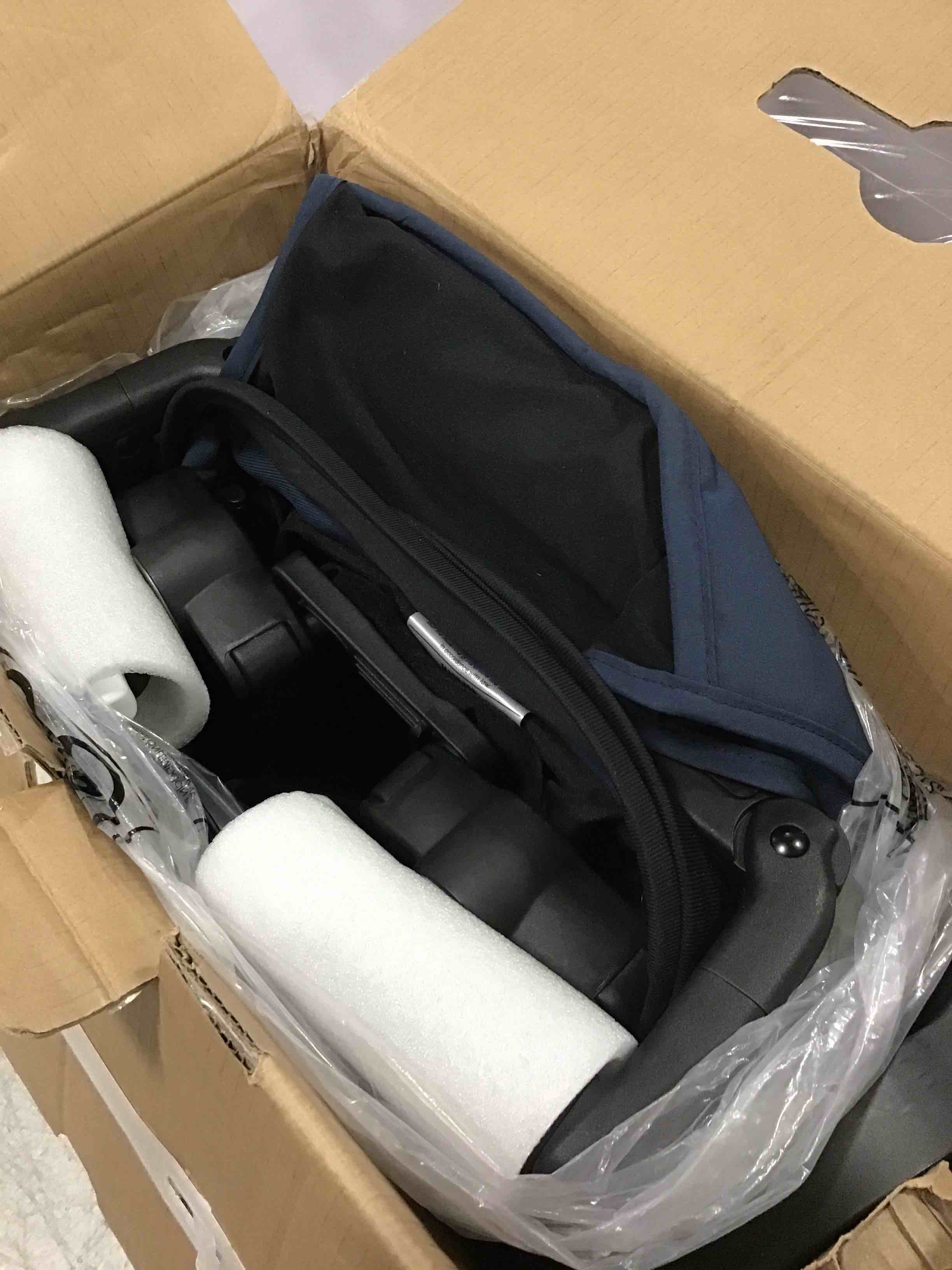 https://s3.amazonaws.com/lotting-images-prod/bidfta/BLU5720010_1714482869180.jpeg