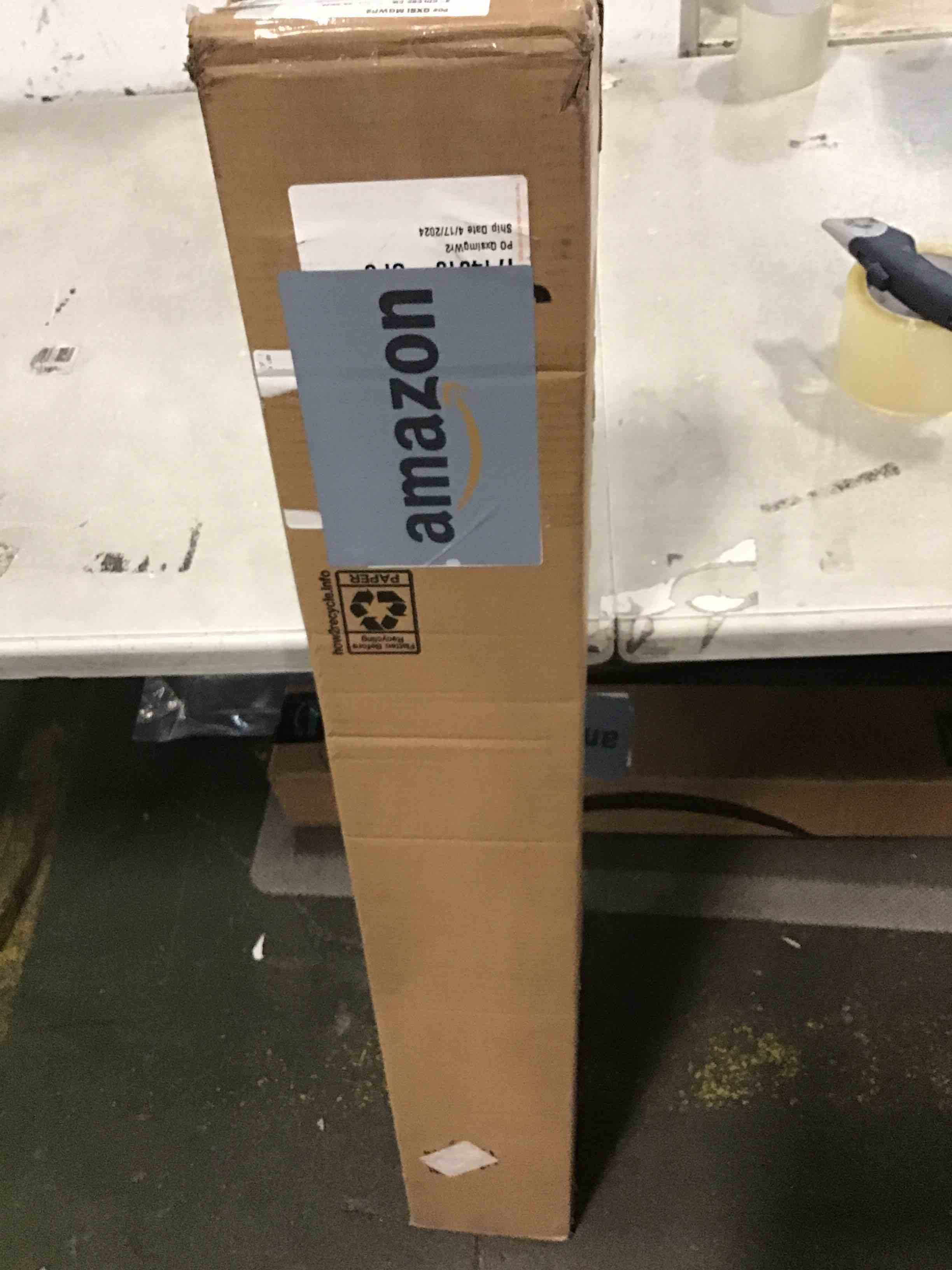 https://s3.amazonaws.com/lotting-images-prod/bidfta/BLU5720532_1715341205012.jpeg