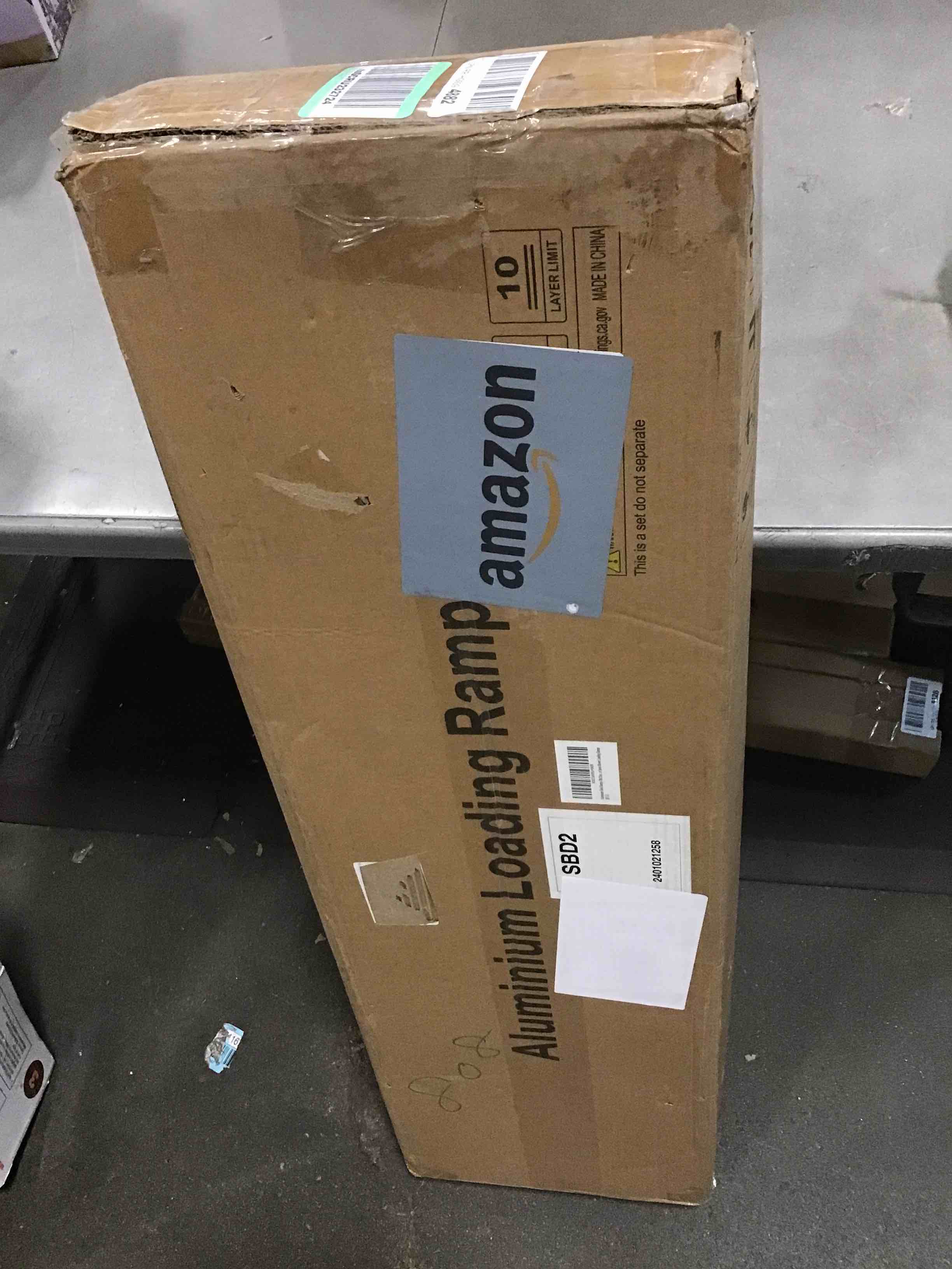https://s3.amazonaws.com/lotting-images-prod/bidfta/BLU5720800_1715603647727.jpeg