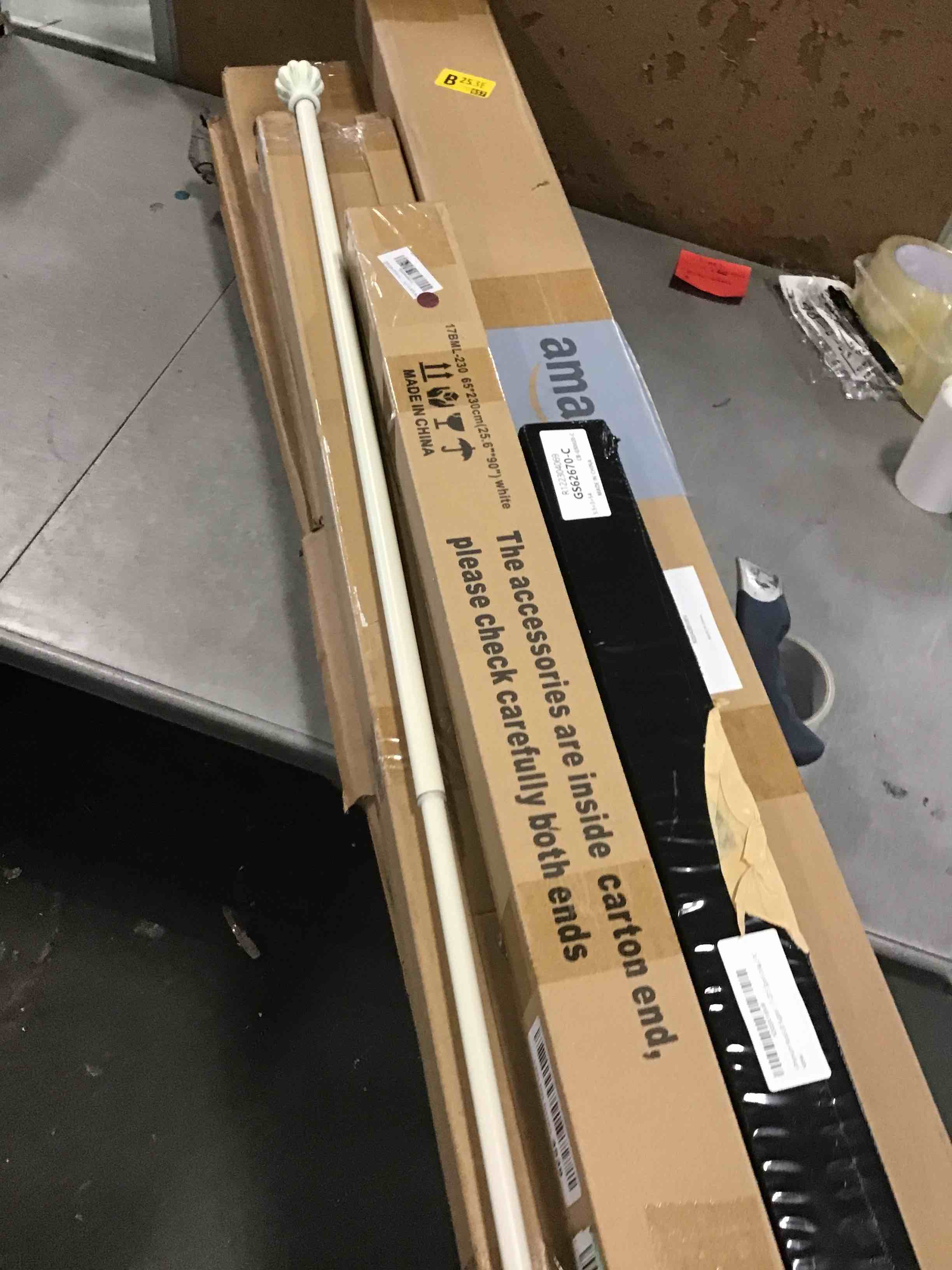 https://s3.amazonaws.com/lotting-images-prod/bidfta/BLU5720894_1715614748945.jpeg