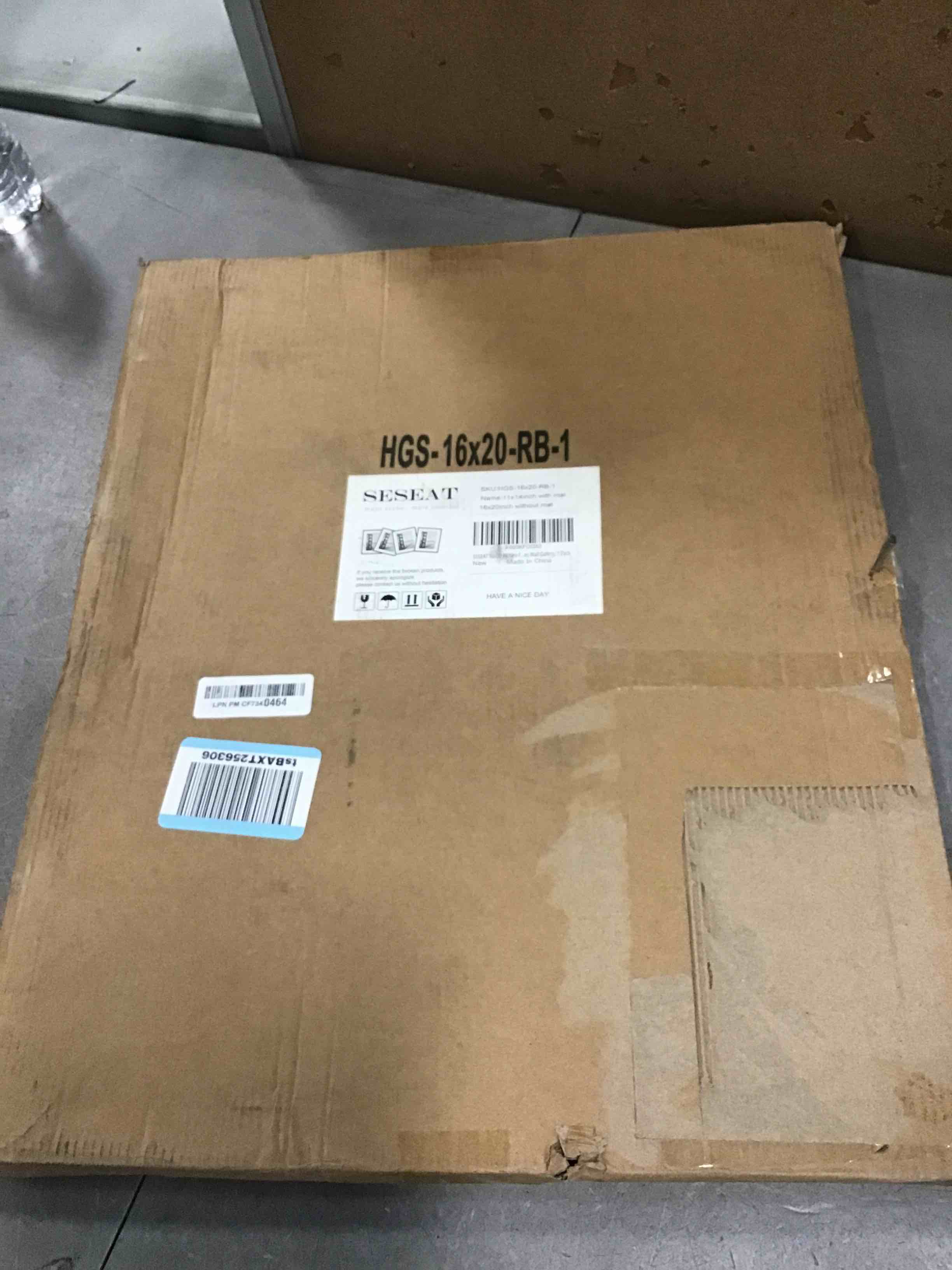 https://s3.amazonaws.com/lotting-images-prod/bidfta/BLU5720963_1715626004846.jpeg