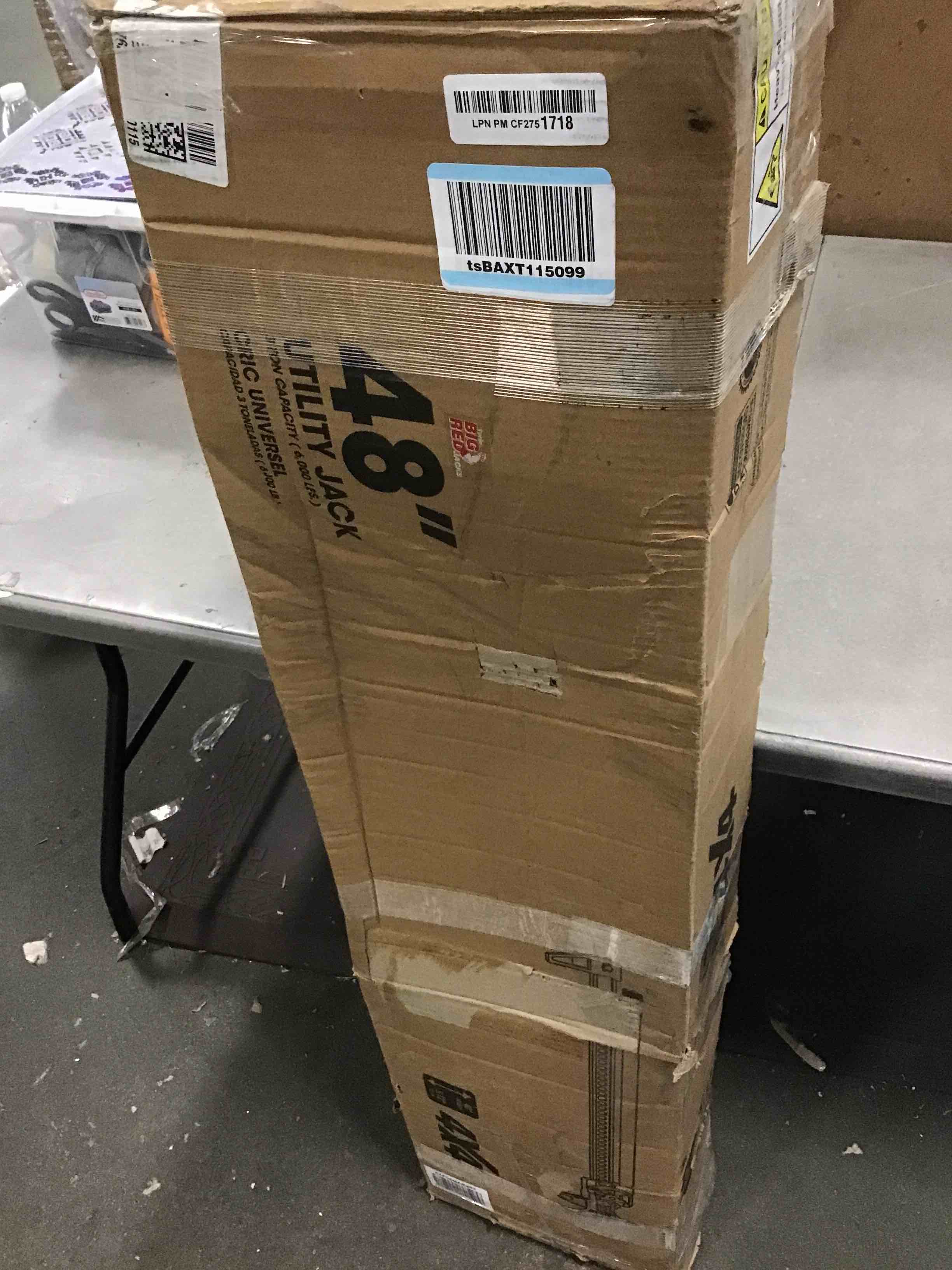 https://s3.amazonaws.com/lotting-images-prod/bidfta/BLU5720993_1715631512711.jpeg
