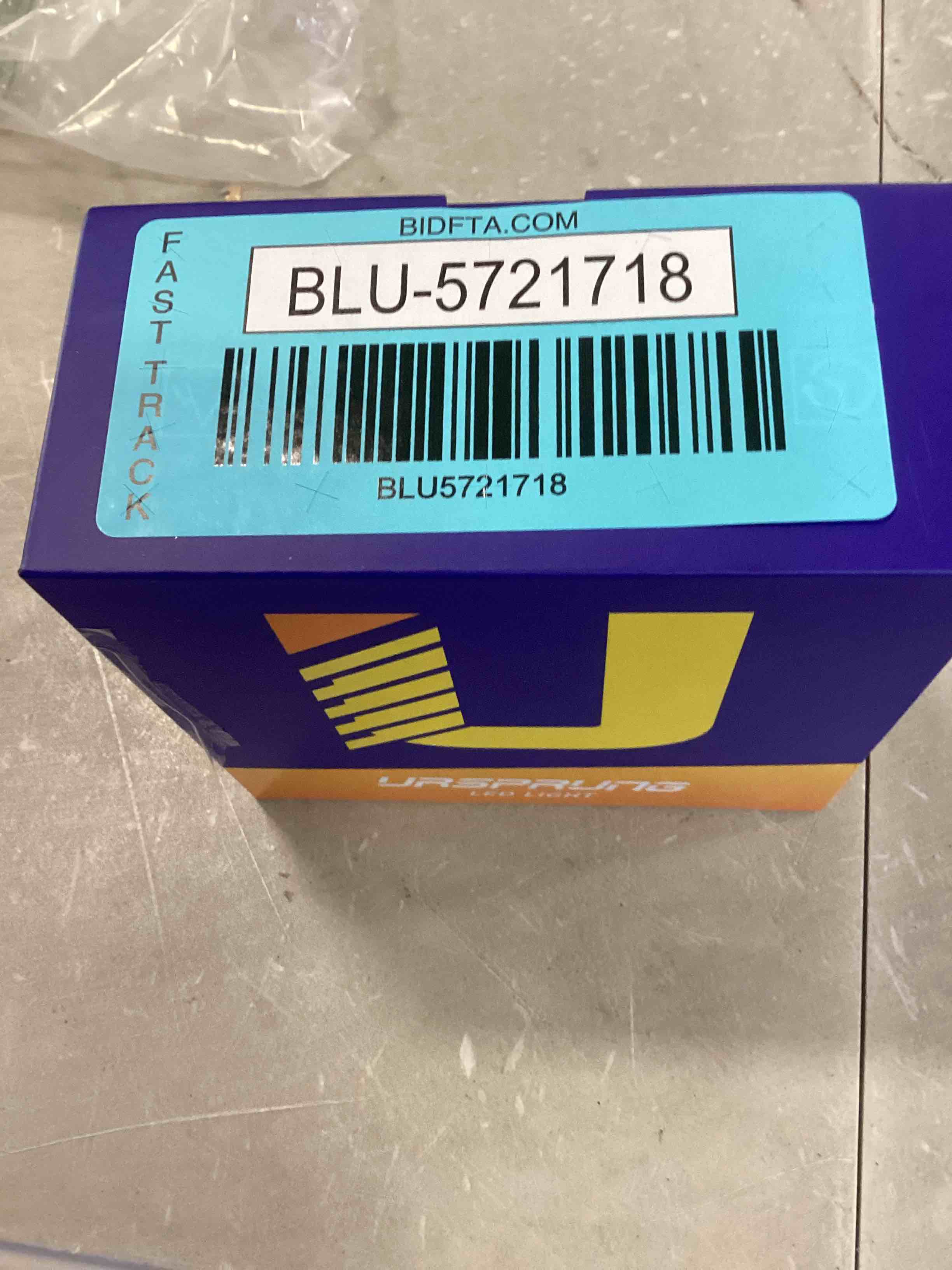 https://s3.amazonaws.com/lotting-images-prod/bidfta/BLU5721718_1714651081256.jpeg