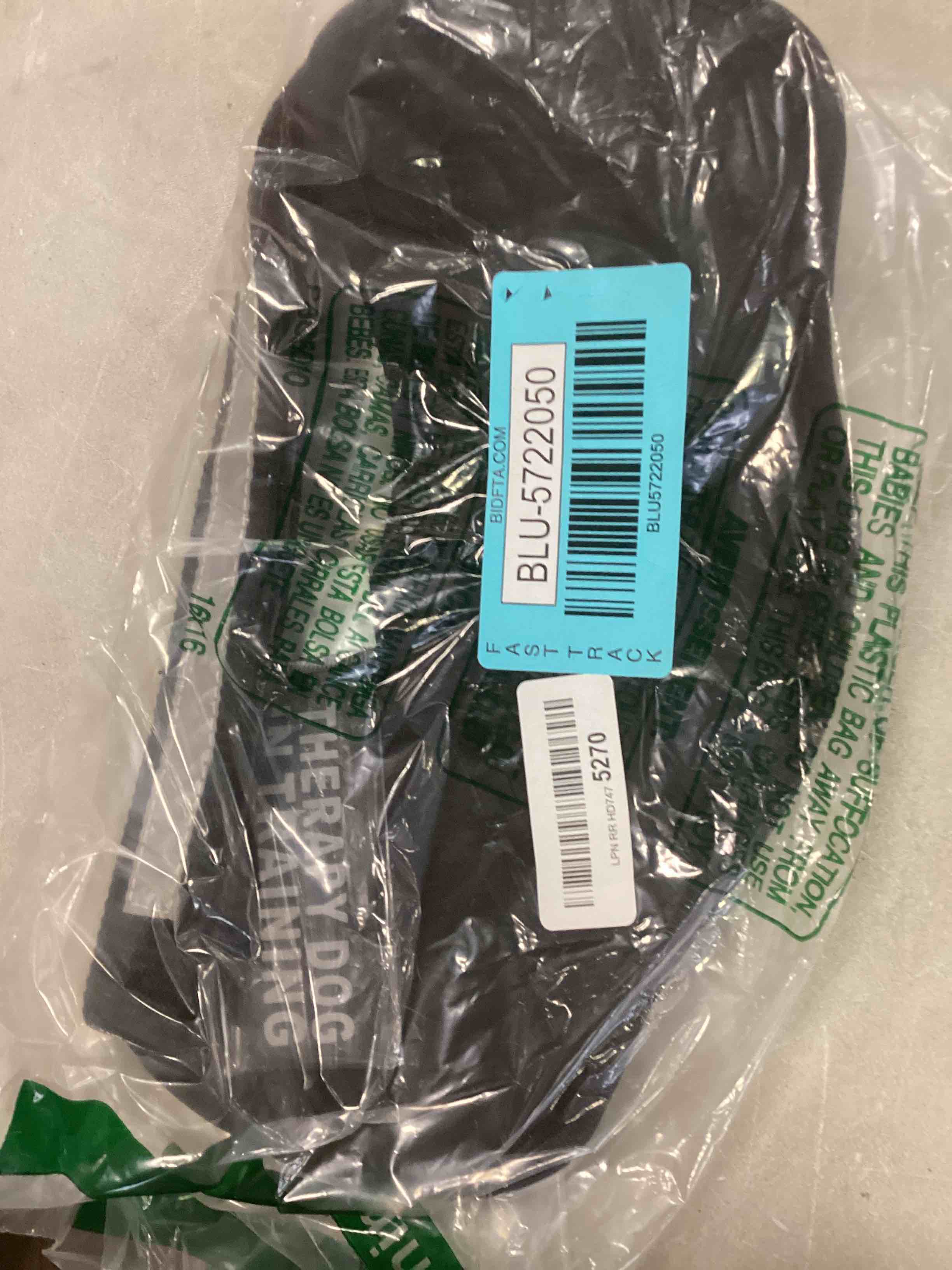 https://s3.amazonaws.com/lotting-images-prod/bidfta/BLU5722050_1714999586319.jpeg