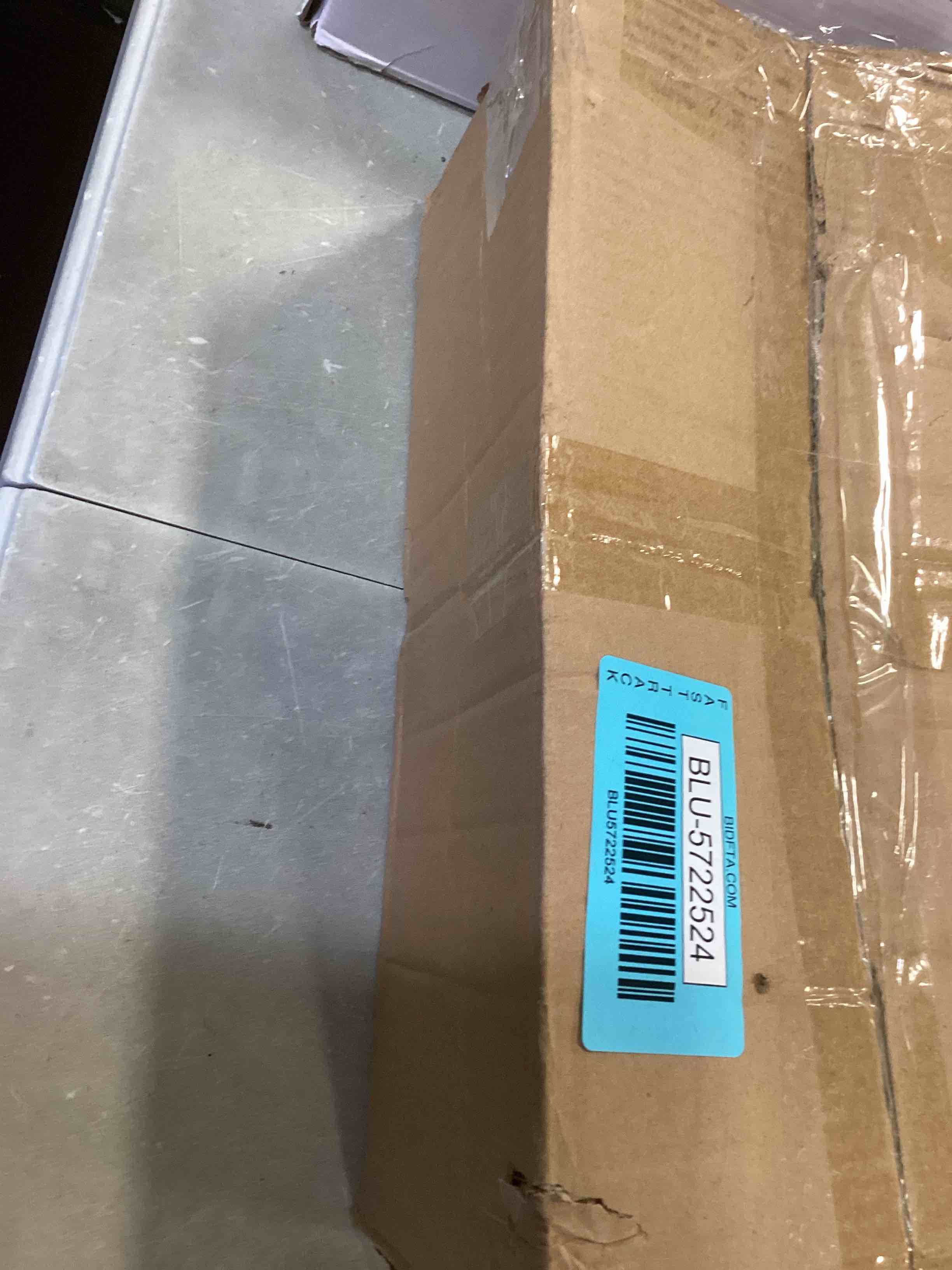 https://s3.amazonaws.com/lotting-images-prod/bidfta/BLU5722524_1715175320623.jpeg