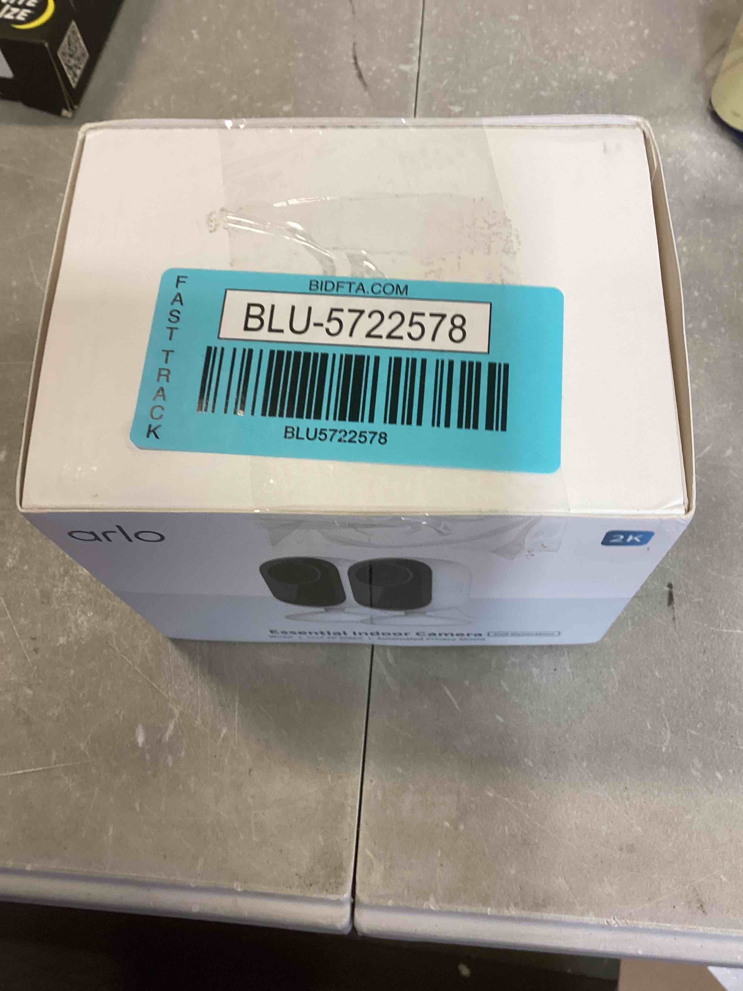 https://s3.amazonaws.com/lotting-images-prod/bidfta/BLU5722578_1715187808127.jpeg
